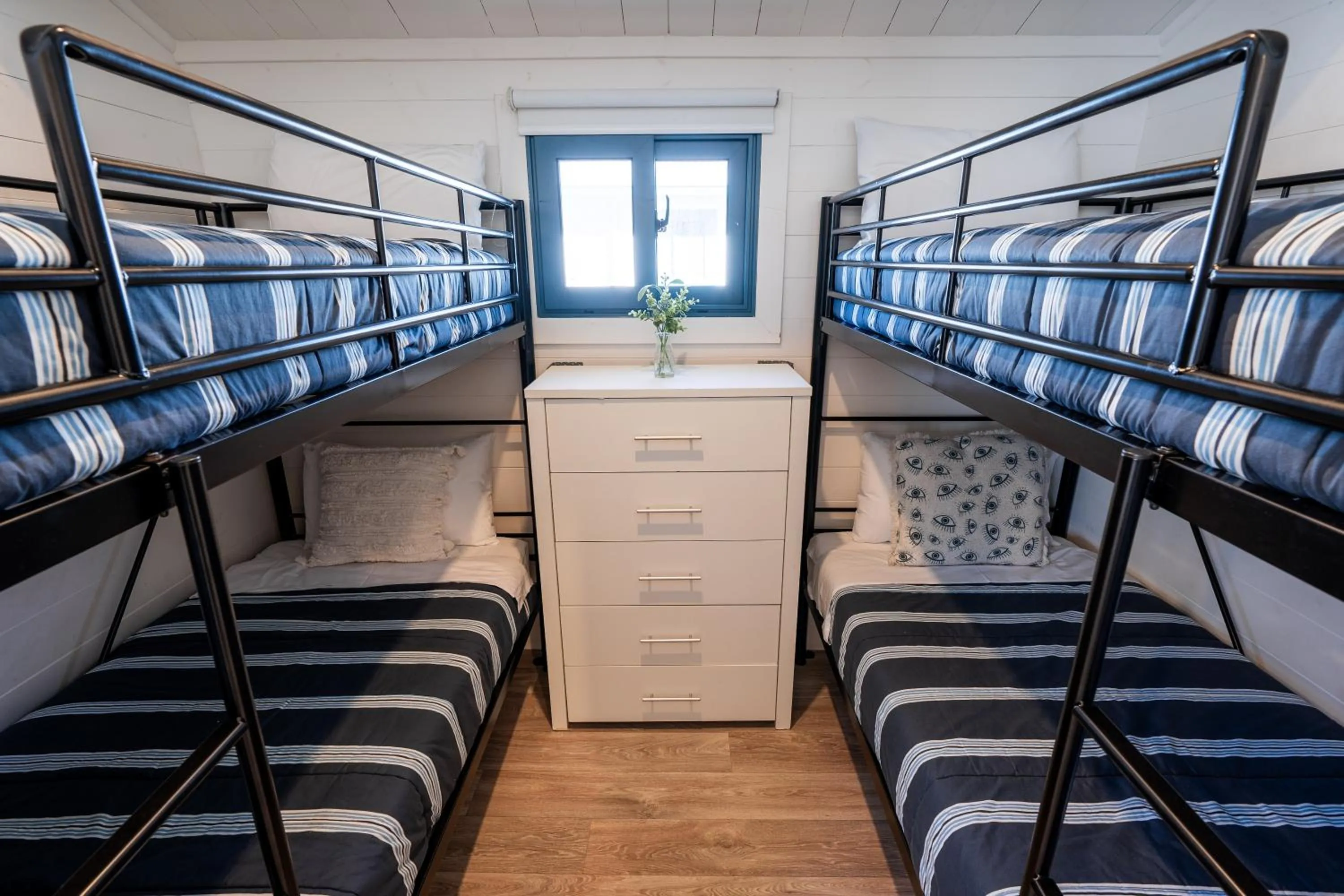 Bedroom, Bed in BIG4 Tasman Holiday Parks - Racecourse Beach