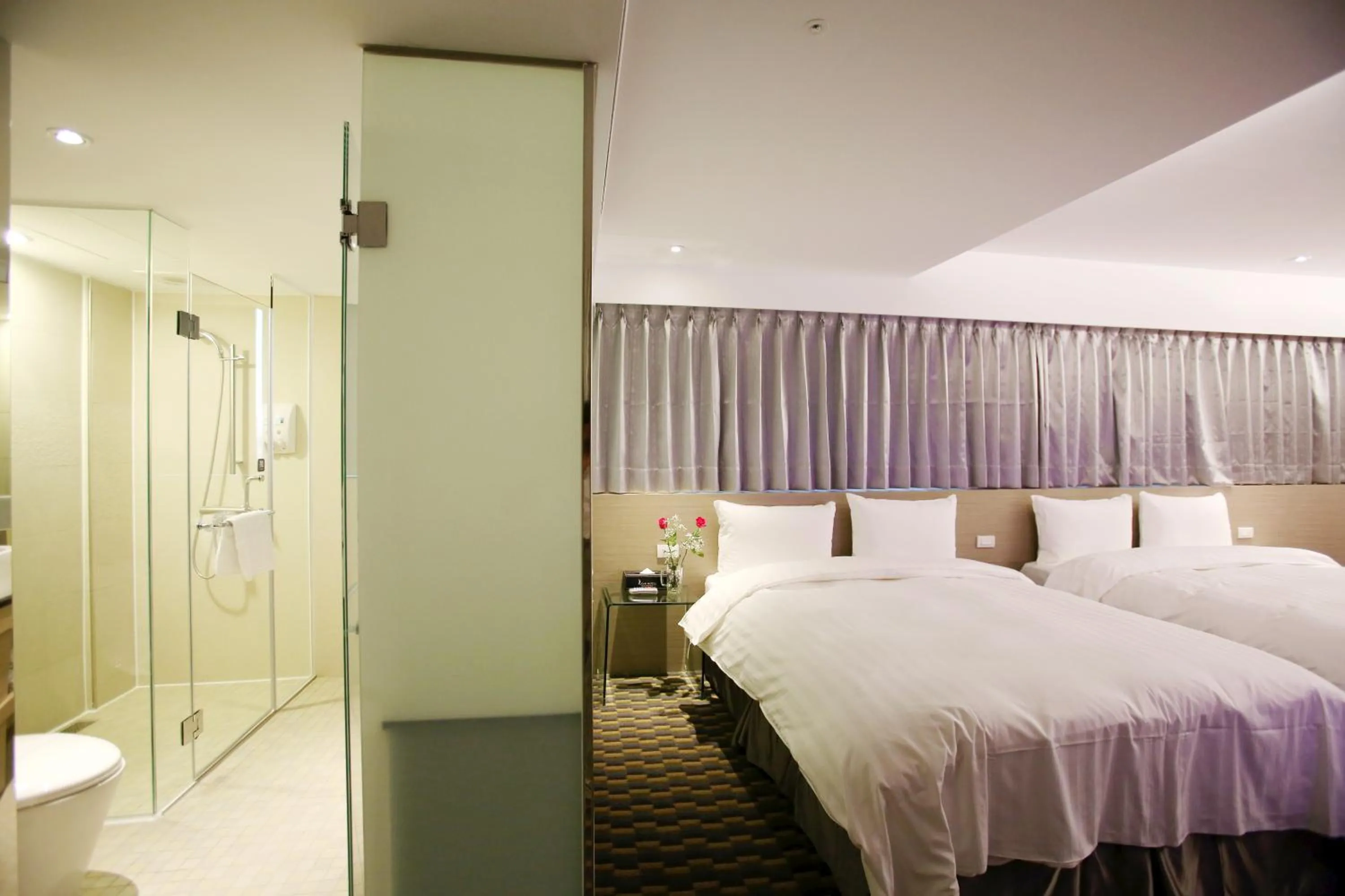 Photo of the whole room, Bed in Chiayi Look Hotel