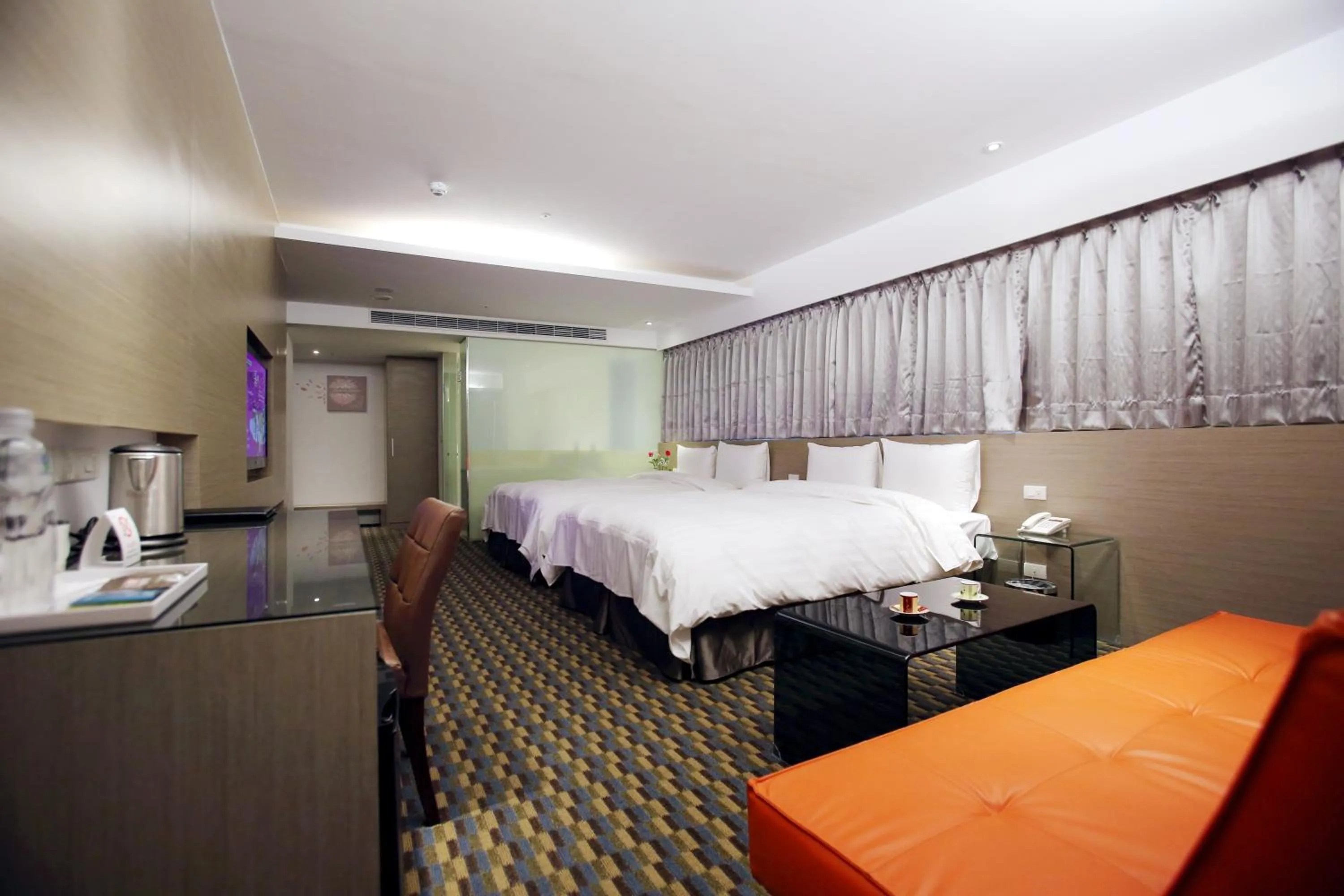 Photo of the whole room, Bed in Chiayi Look Hotel