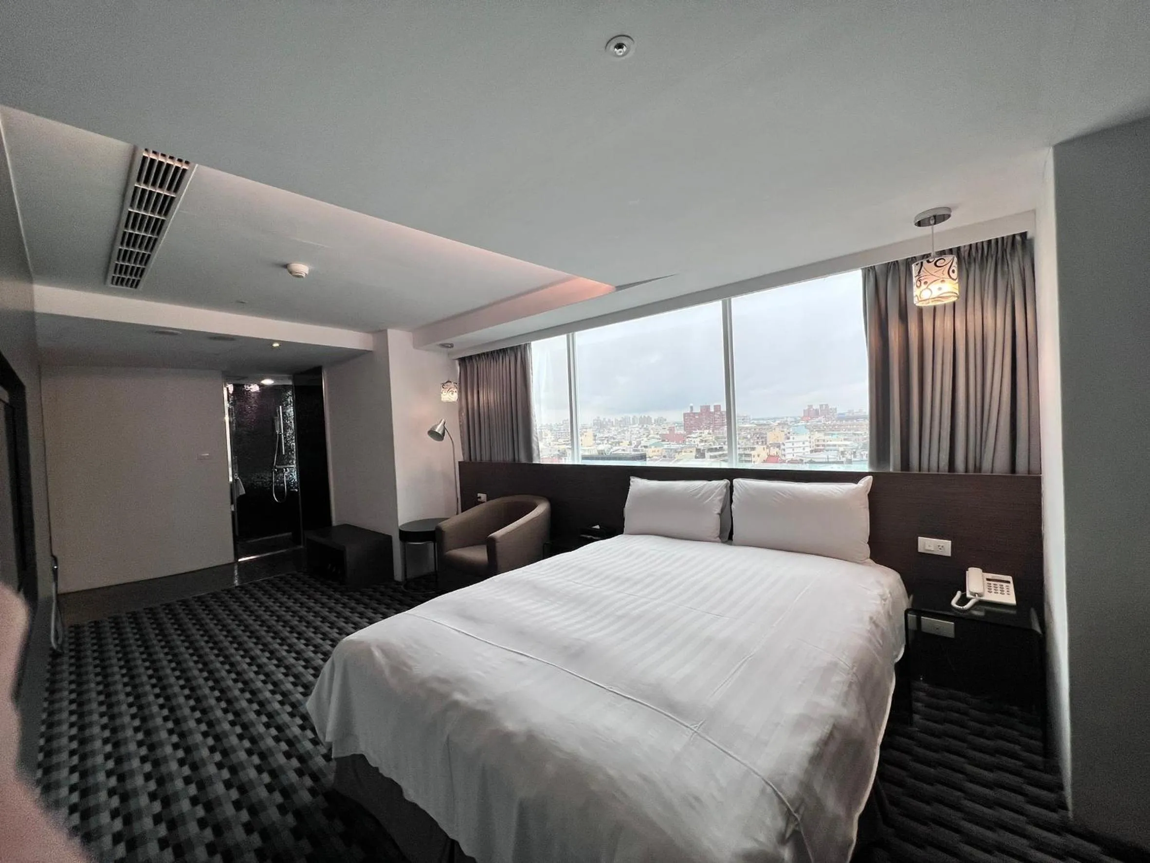Bed in Chiayi Look Hotel