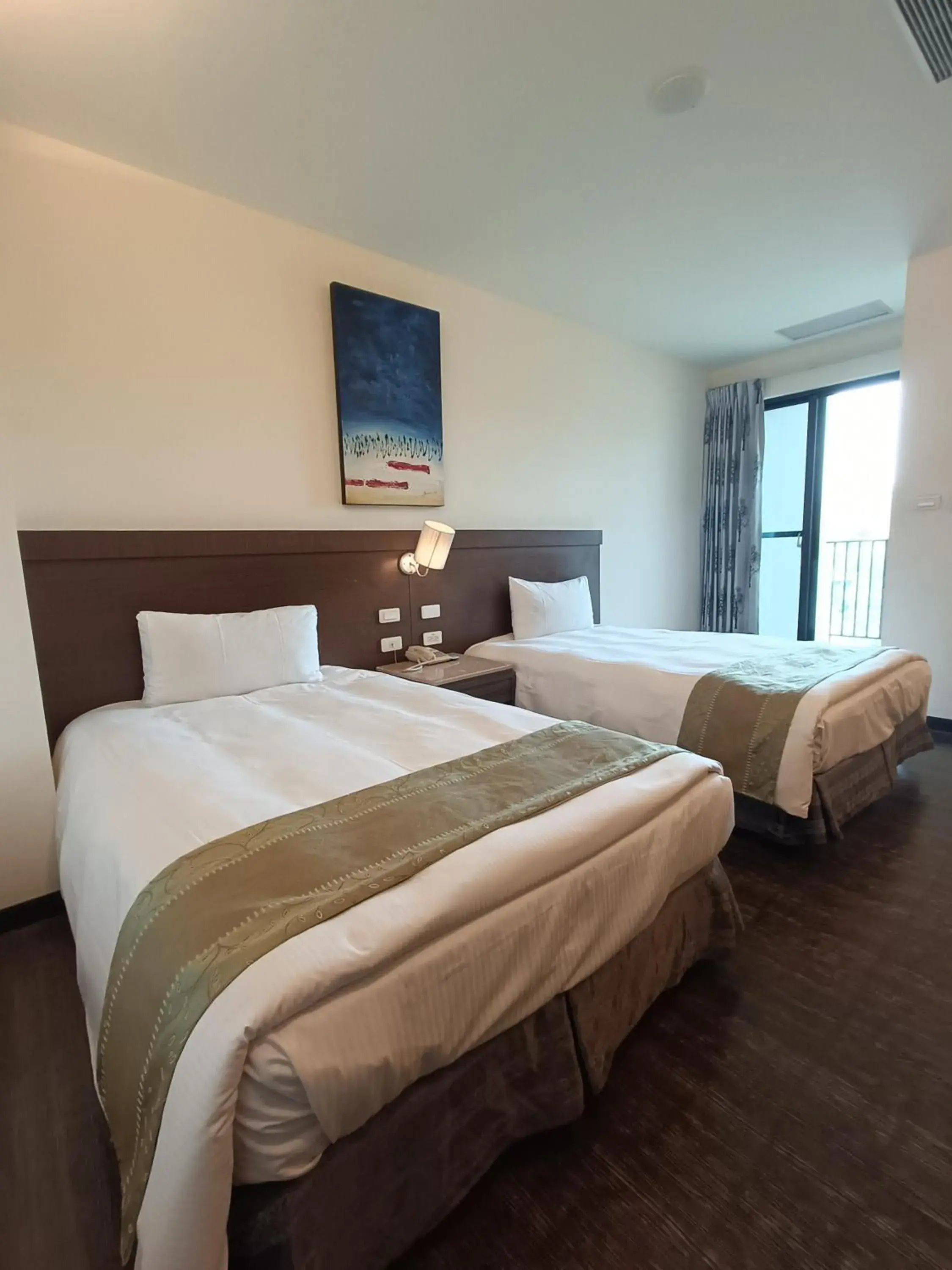 Standard Twin Room in The Deer Resort Standard Twin Room in The Deer Resort