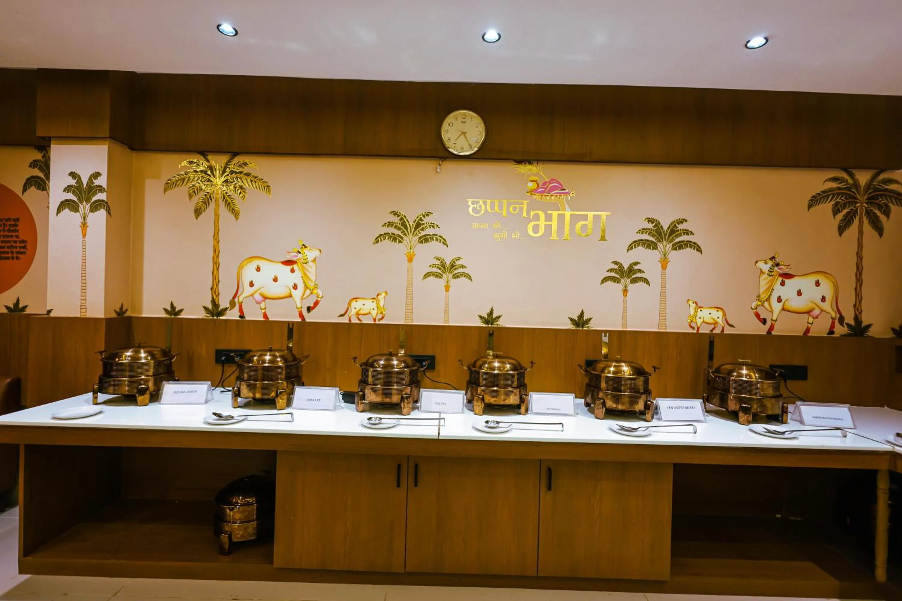 Restaurant/places to eat in Goverdhan Greens Resort Dwarka l Hotels In Dwarka