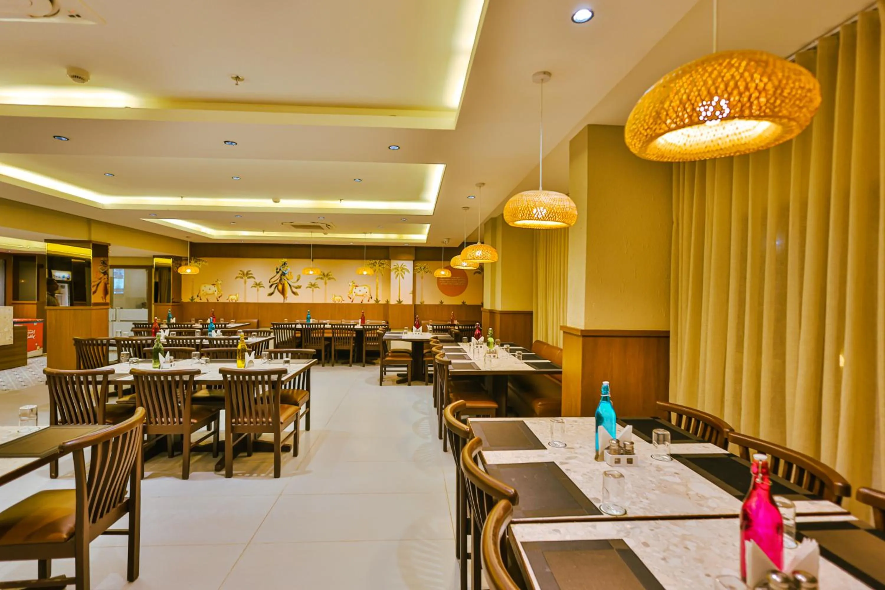 Restaurant/places to eat in Goverdhan Greens Resort Dwarka l Hotels In Dwarka