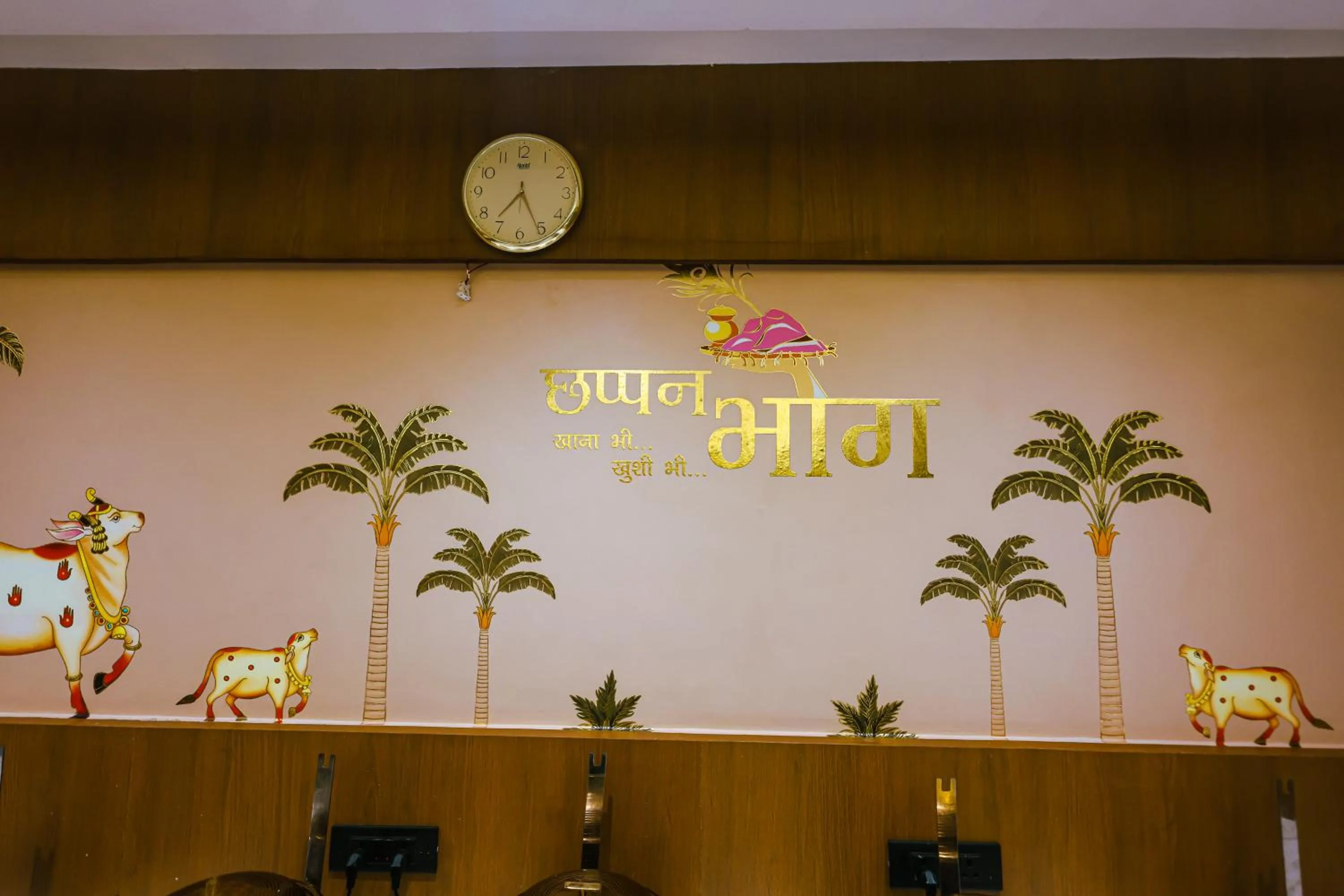 Restaurant/places to eat in Goverdhan Greens Resort Dwarka l Hotels In Dwarka