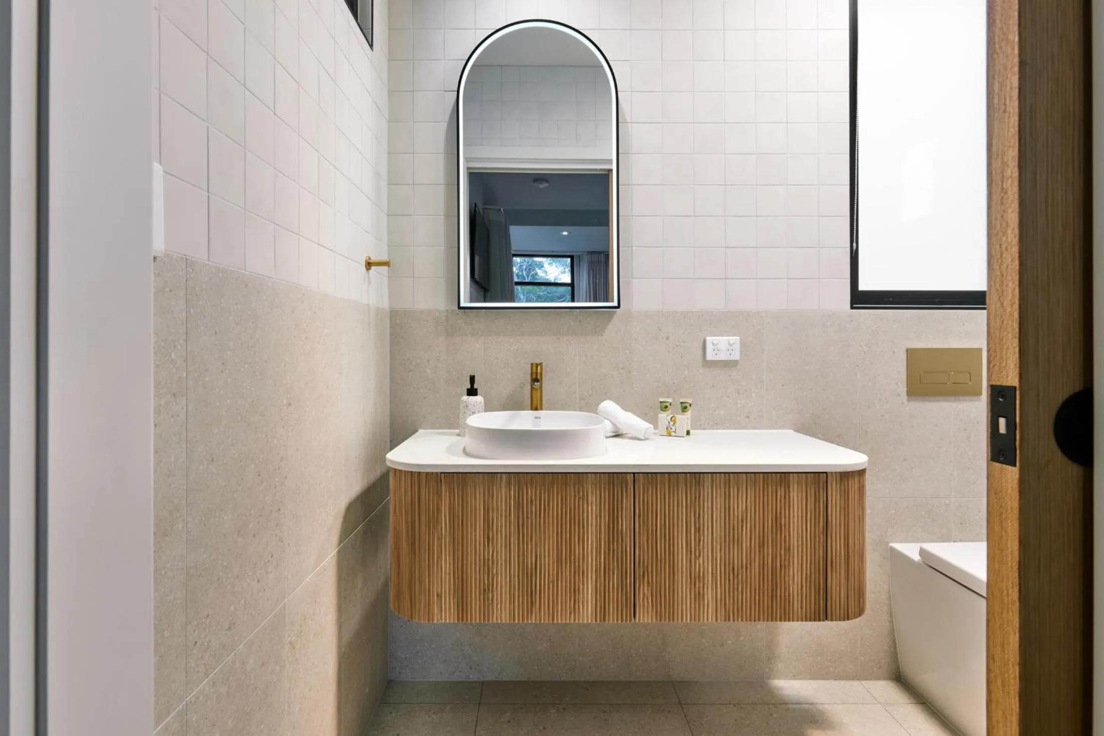 Bathroom in Longview Vineyard