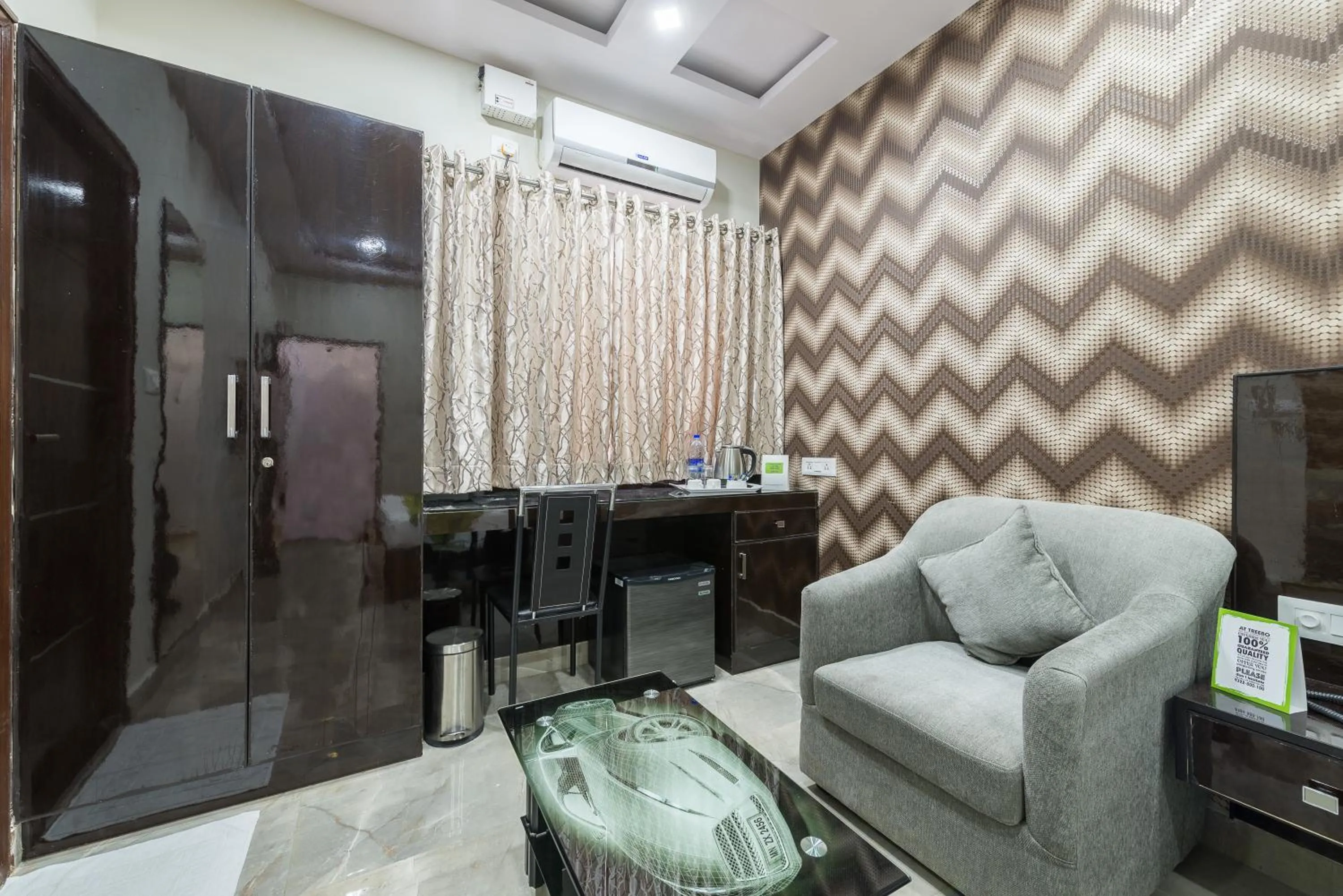 Seating area in Treebo Greenwood Premier Suites, Old Airport Road