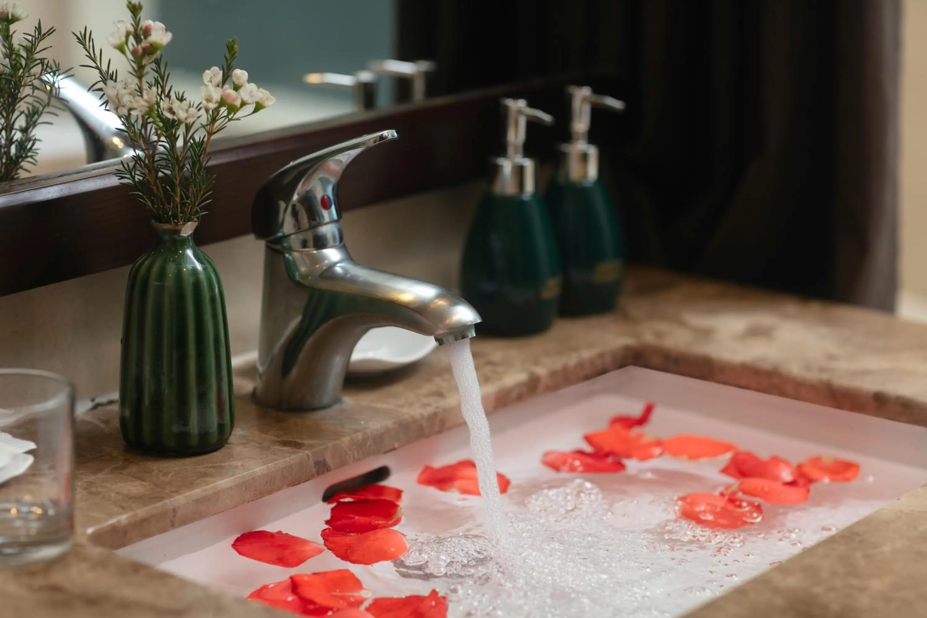 Brilliant Me Tri Hotel & Spa