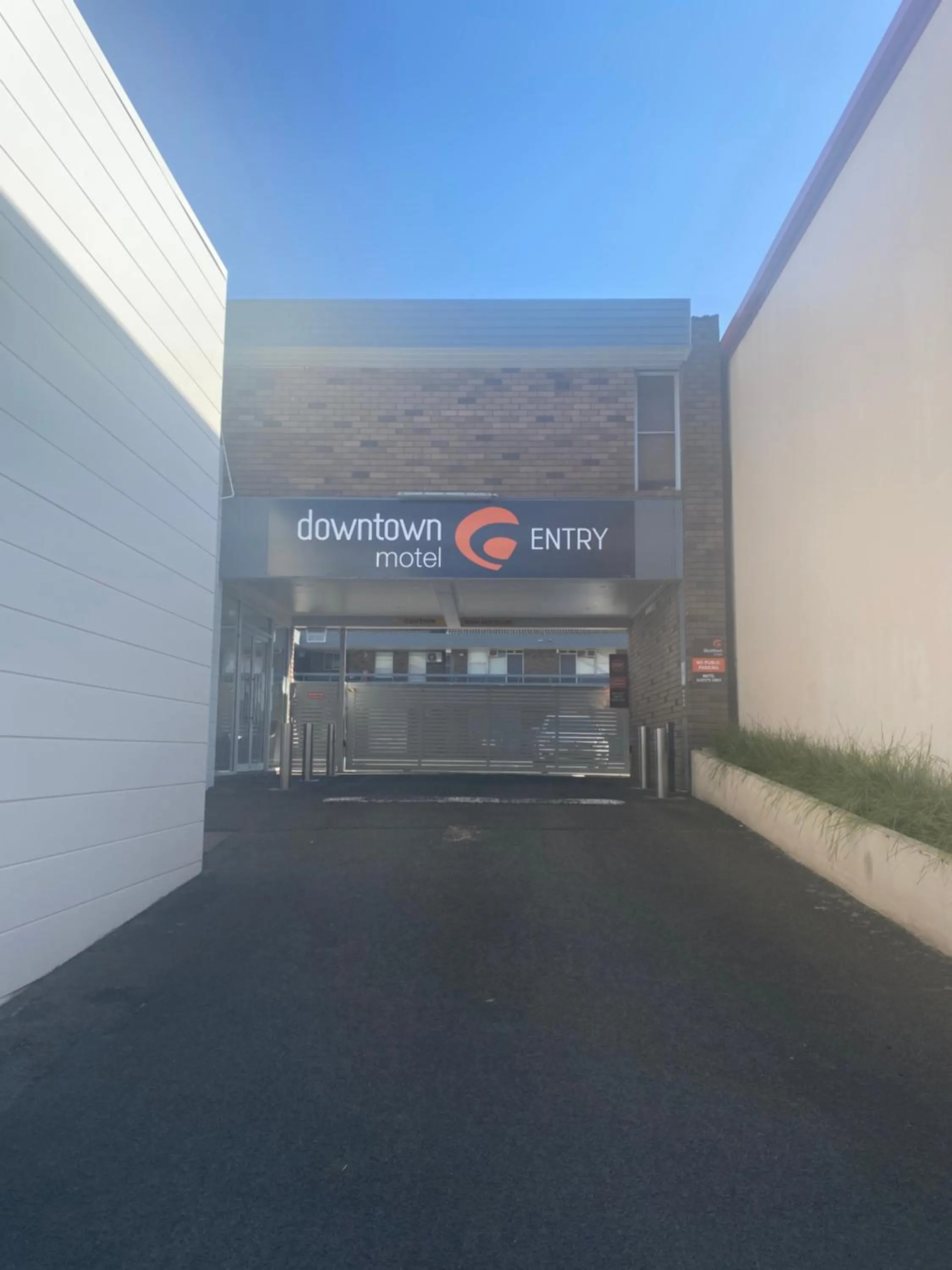 Property building in Downtown Motel