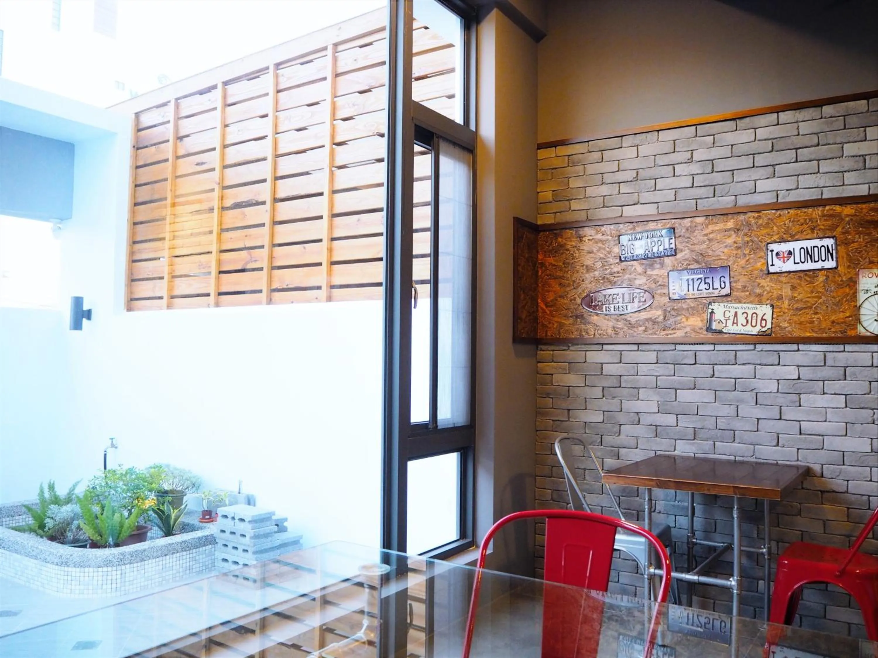 Property building in Kenting True Color Hostel