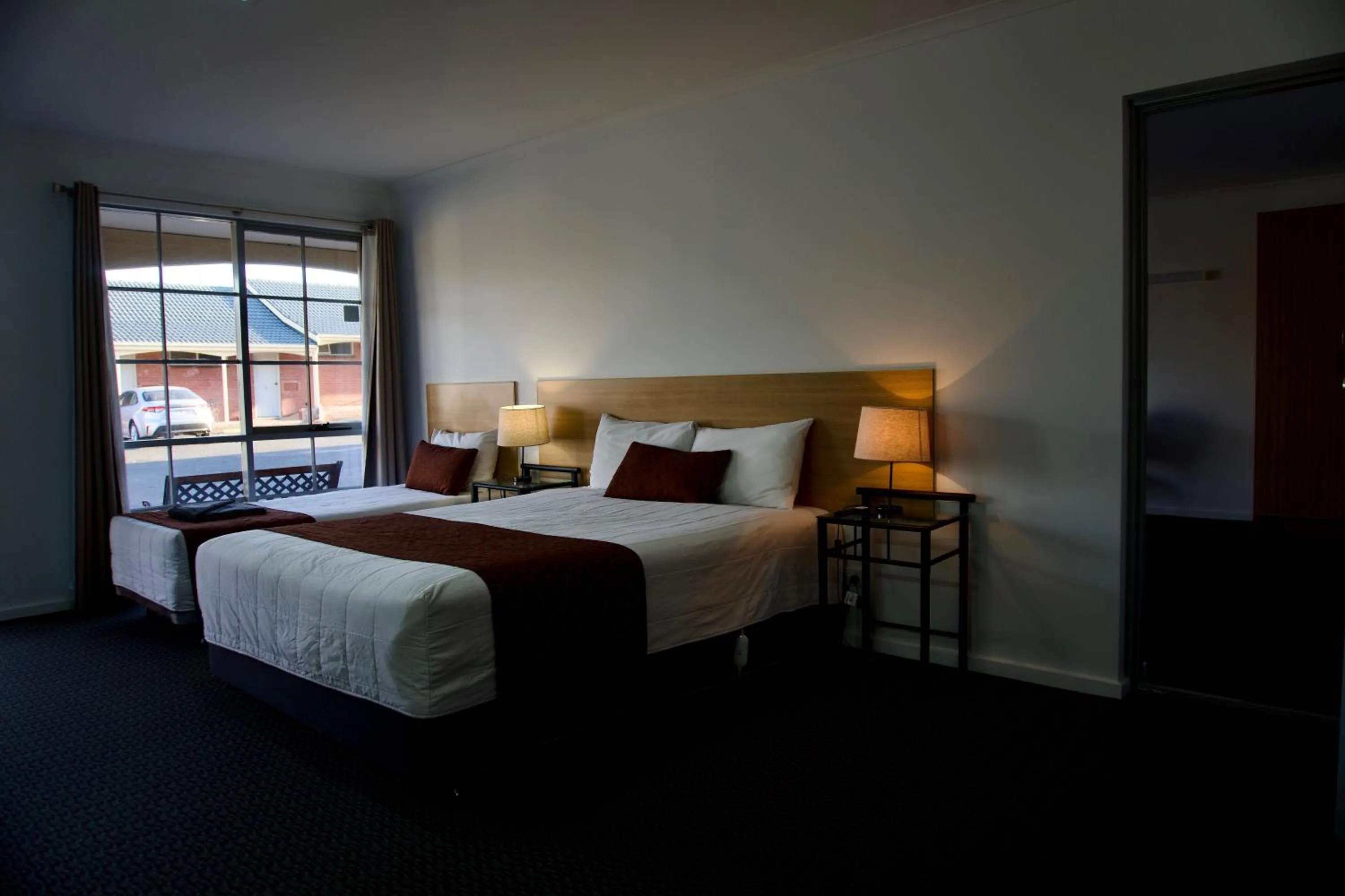 Photo of the whole room, Bed in Ararat Colonial Lodge Motel