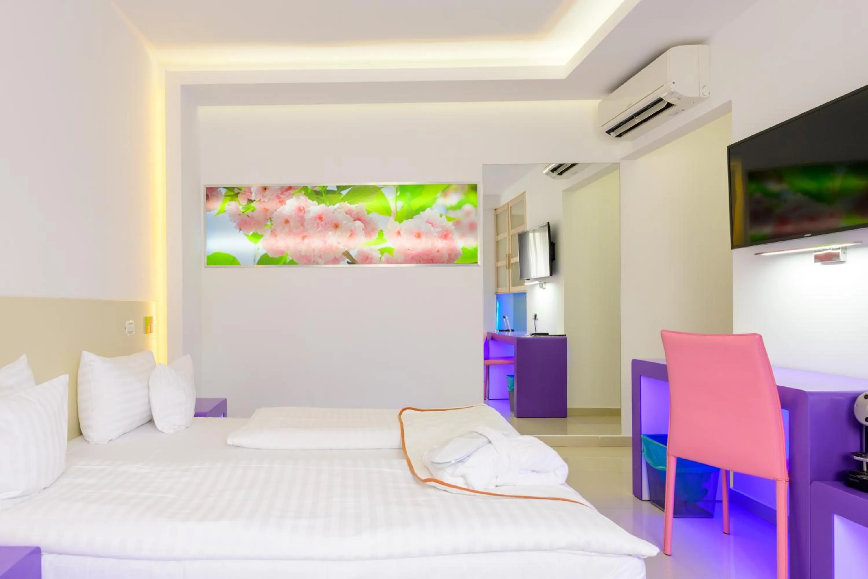 Photo of the whole room, Bed in Hotel Christina Plus