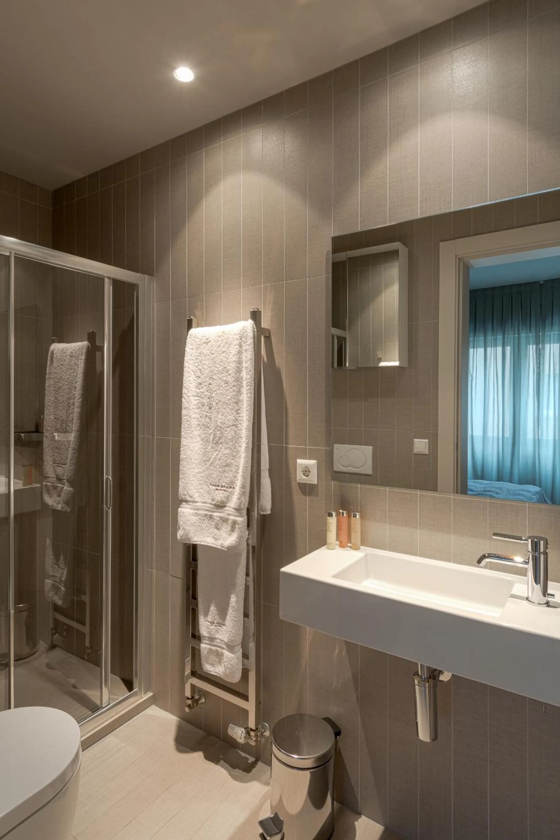 Four Stars Aparthotel