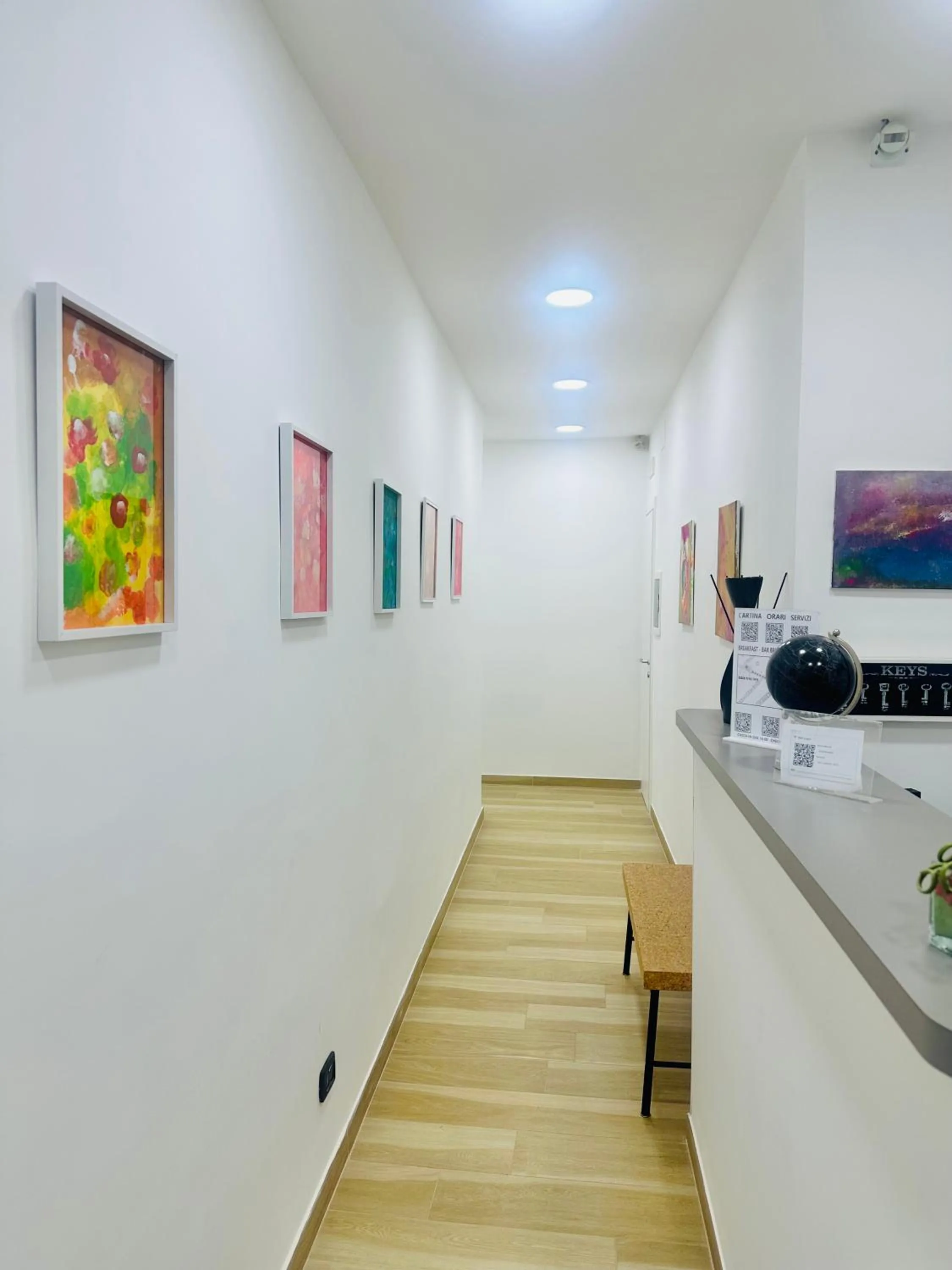 Decorative detail in Iris Inn