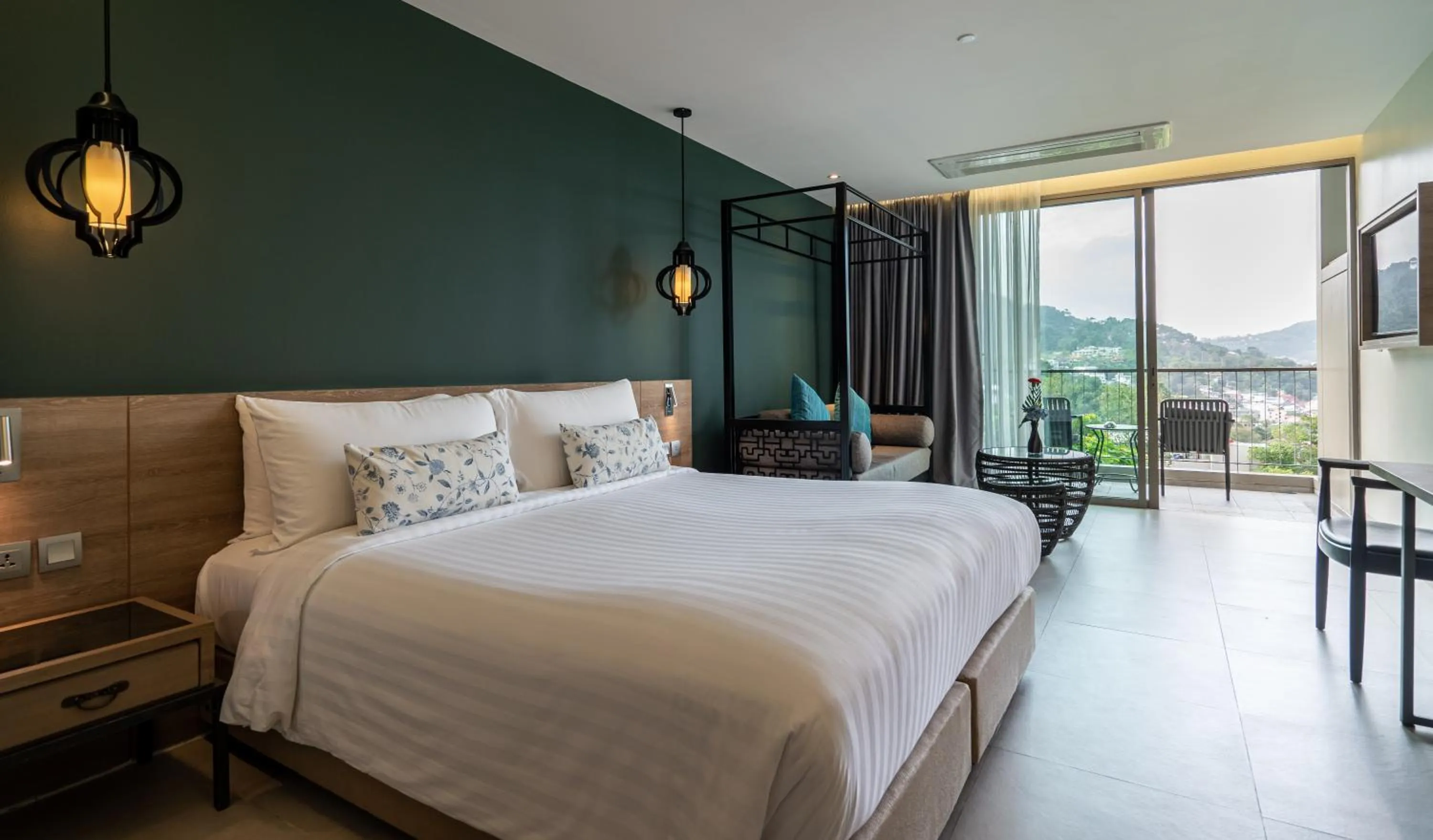 Bedroom, Bed in Fusion Suites Phuket Patong
