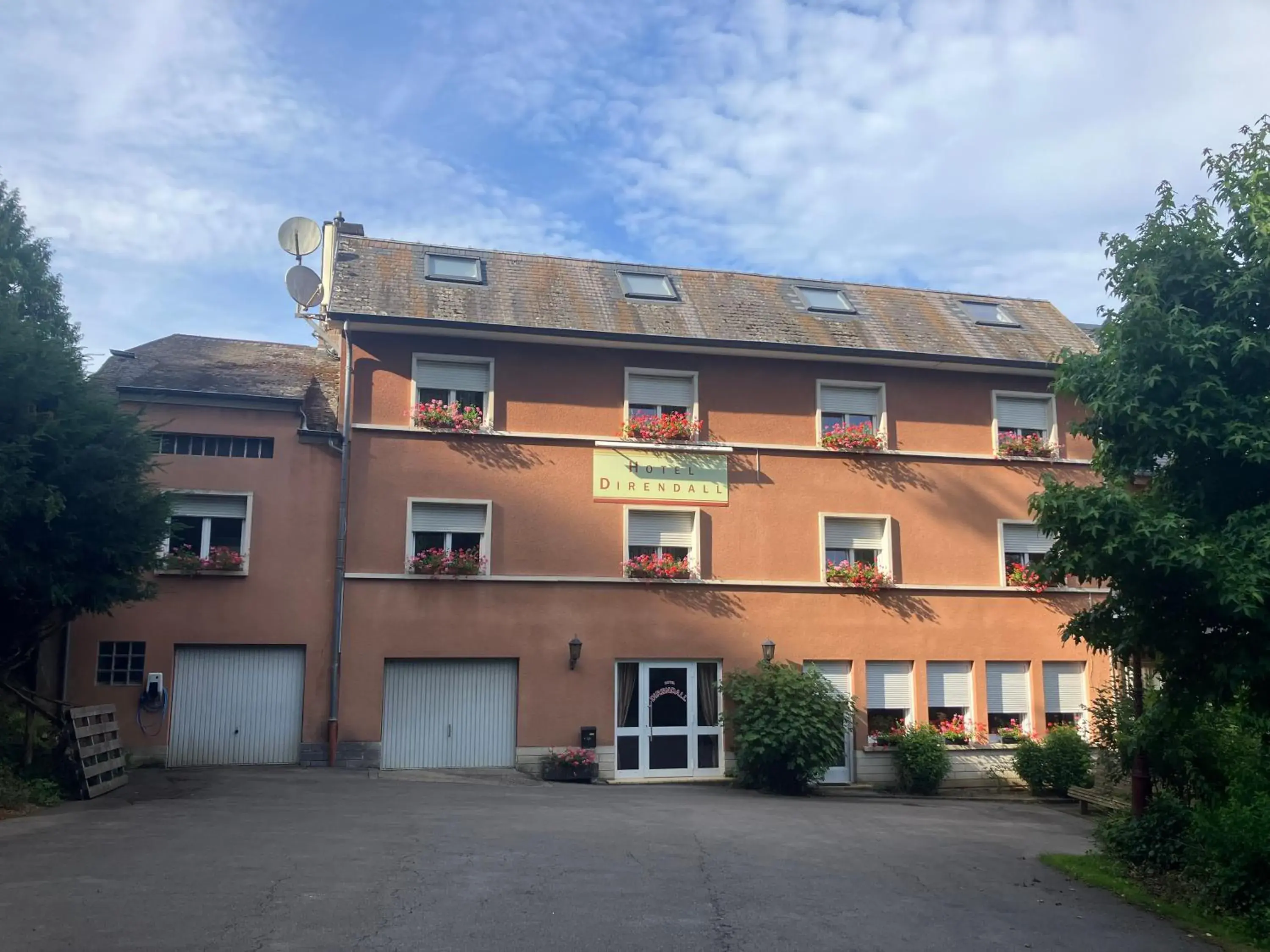 Hotel Direndall Hotel Direndall