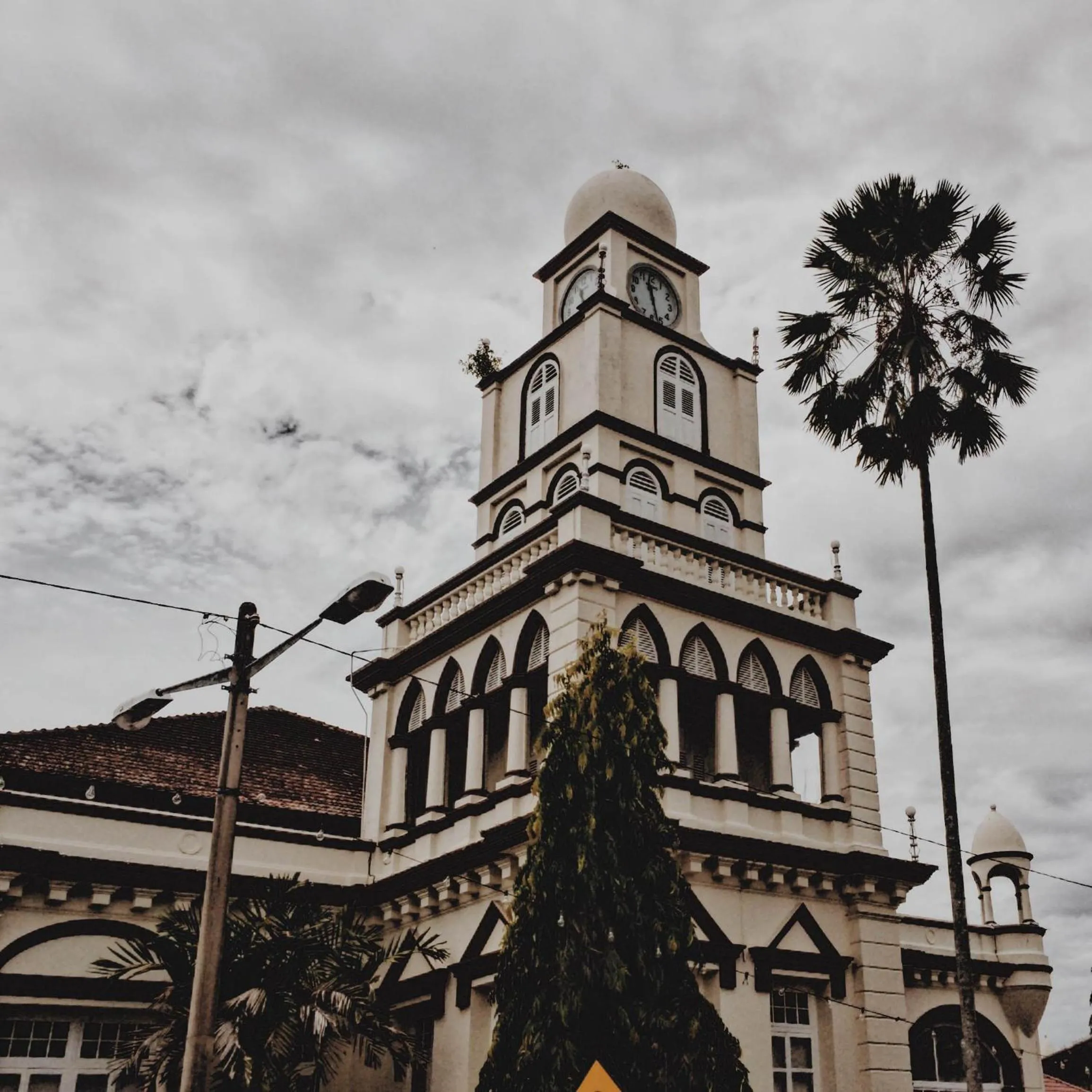 Studio Exclusive (Kota Bharu City Point)