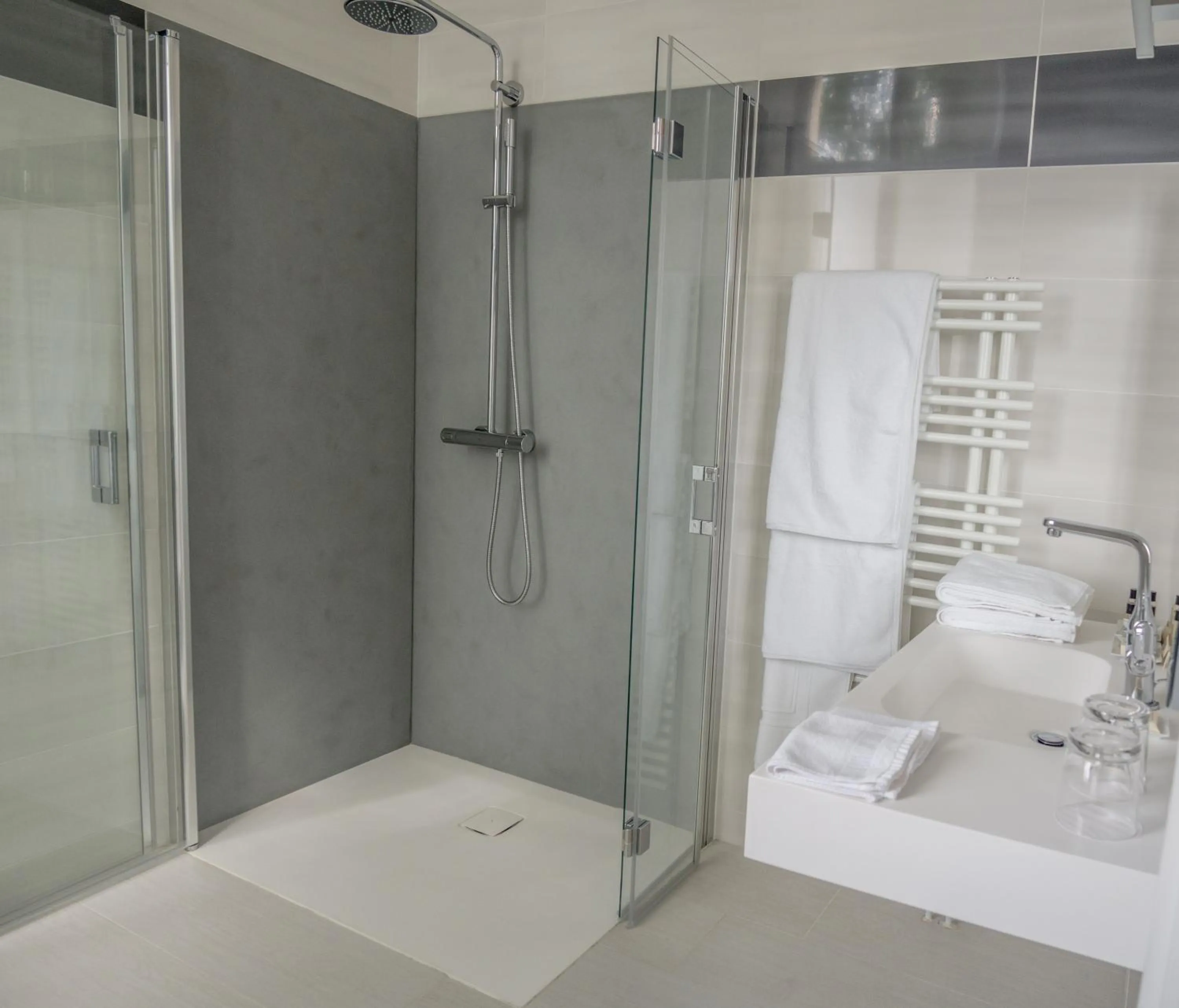 Bed in Hôtel Château de la Marlière