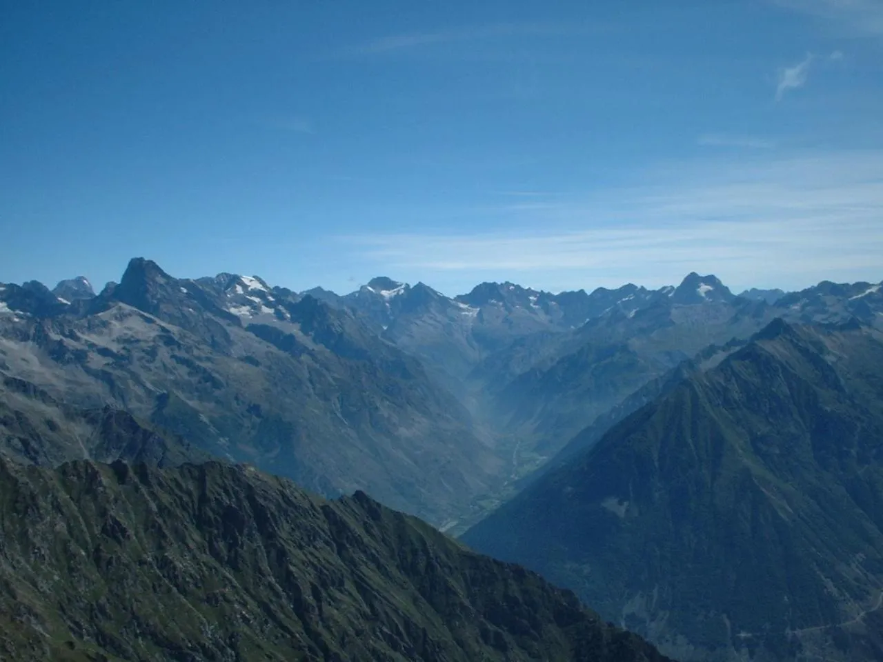 Nearby landmark in Les Clarines Perceneige - Chambre d'Hôtes Vue Sur Montagne & SPA