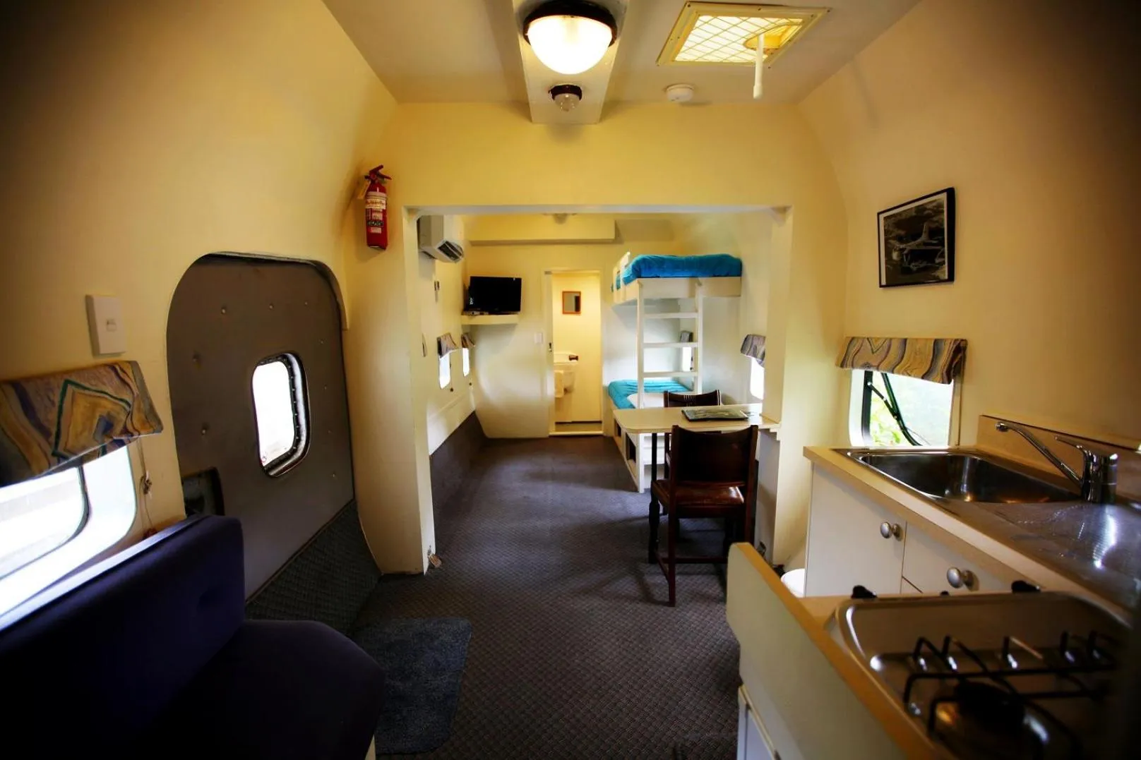 Living room in Woodlyn Park Motel