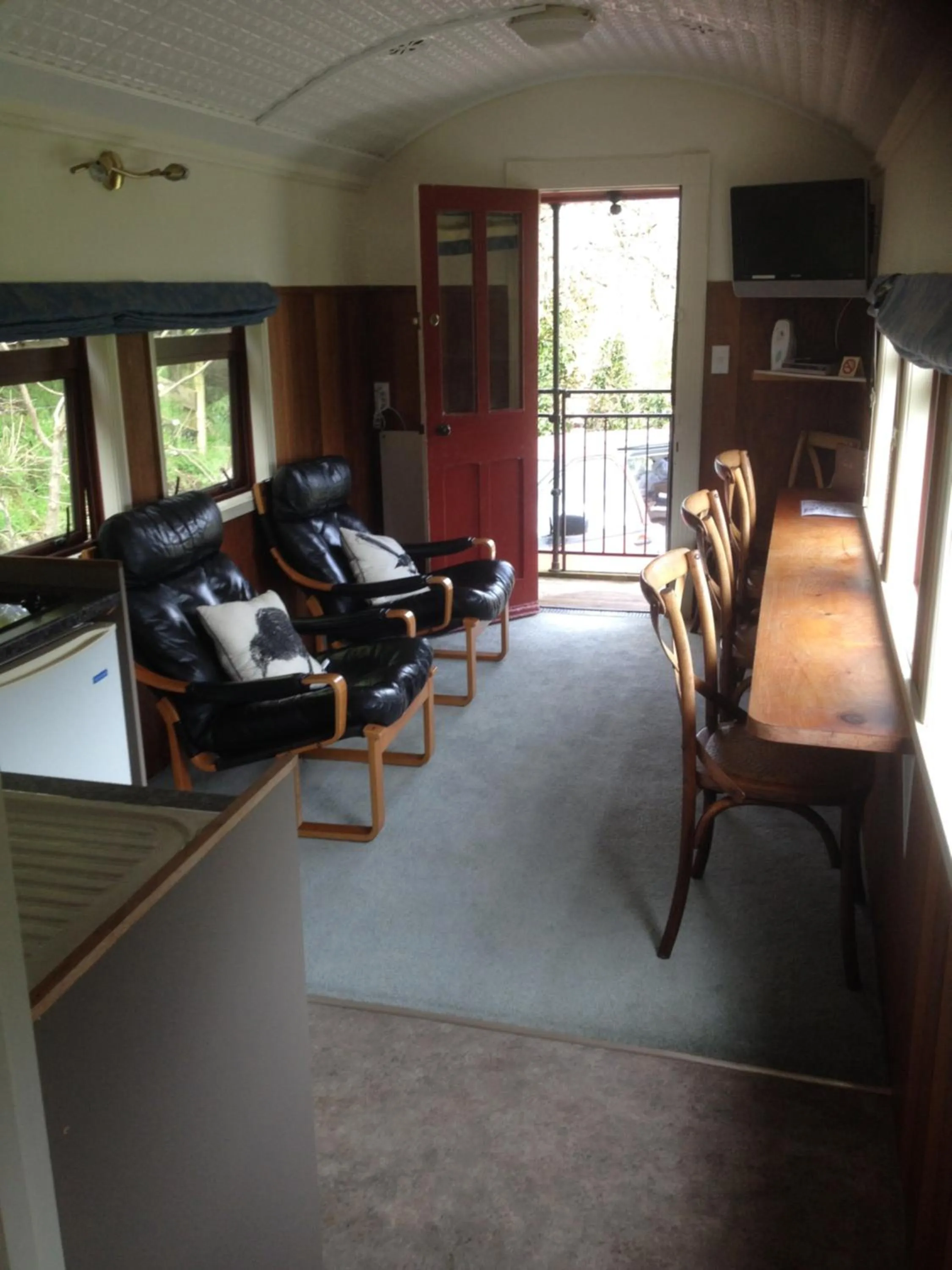 Seating area in Woodlyn Park Motel