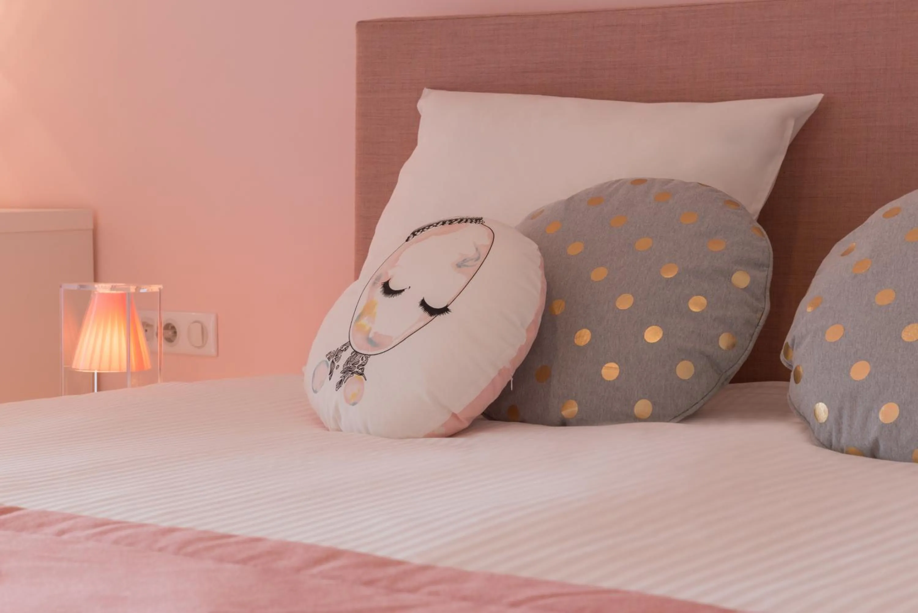 Decorative detail, Bed in Hôtel Omnubo Collection