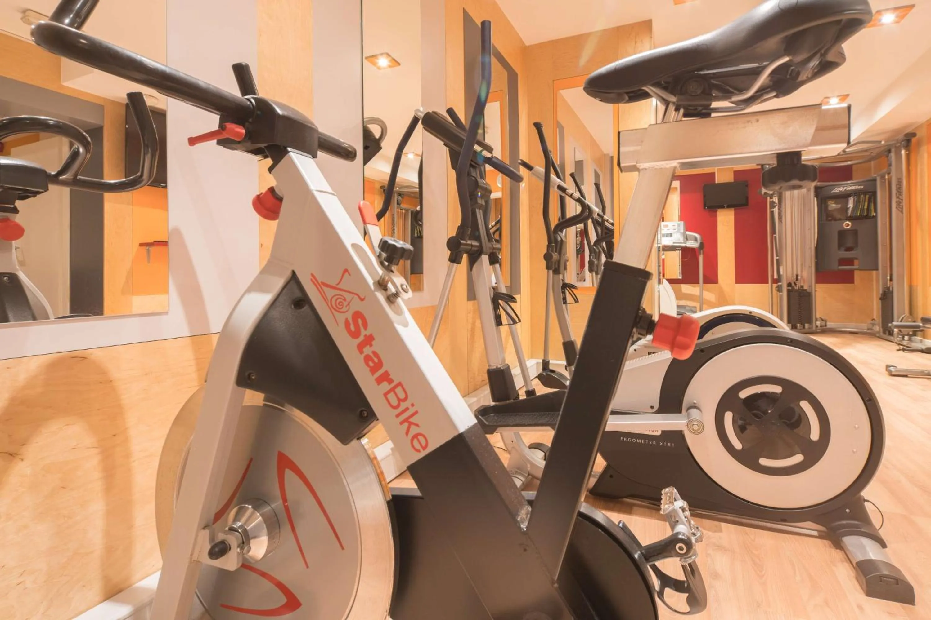 Fitness centre/facilities in Best Western Plus Grand Hotel Victor Hugo