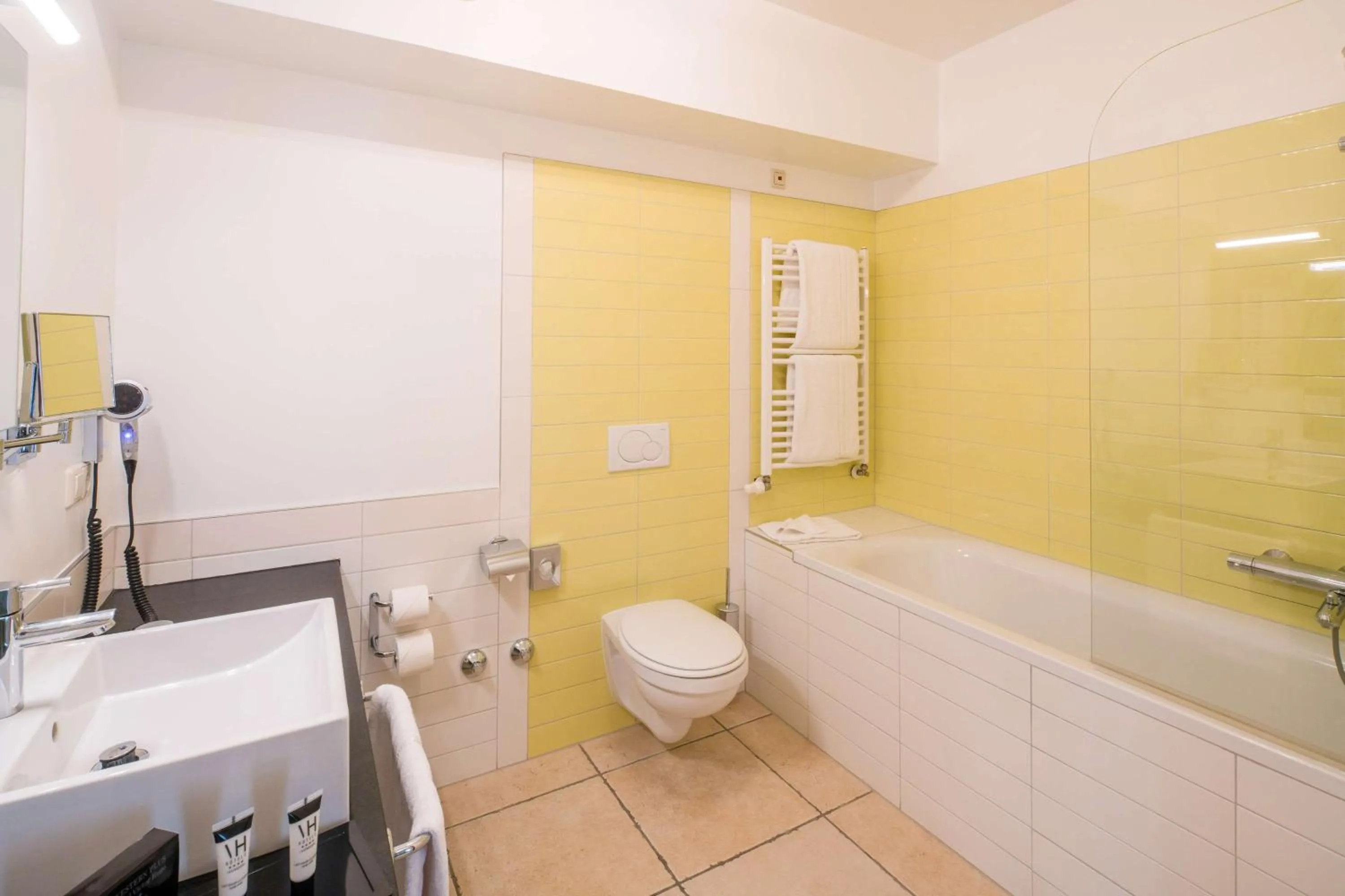 Bathroom in Best Western Plus Grand Hotel Victor Hugo