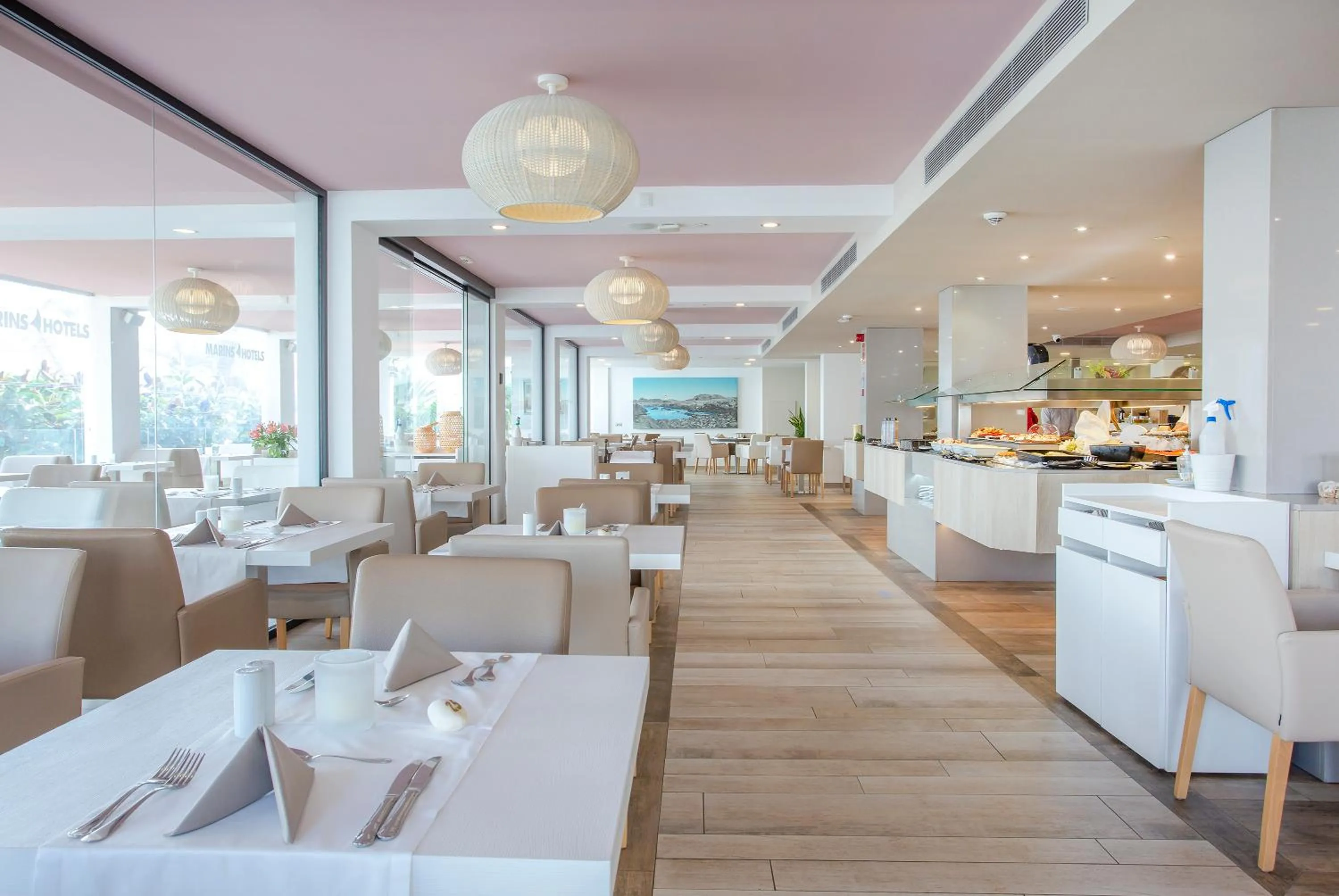 Restaurant/places to eat in Marins Playa