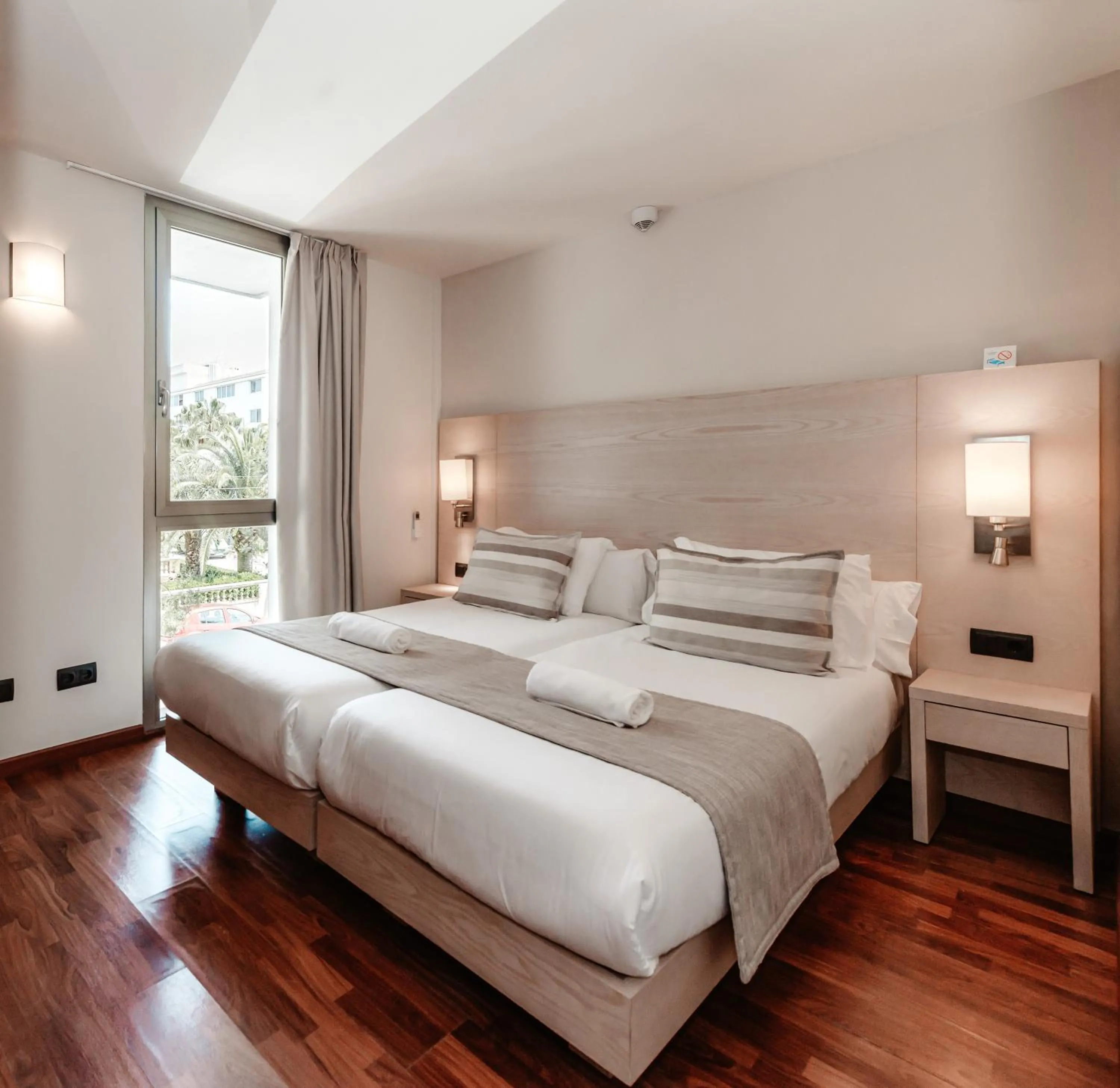 Bedroom, Bed in Marins Playa