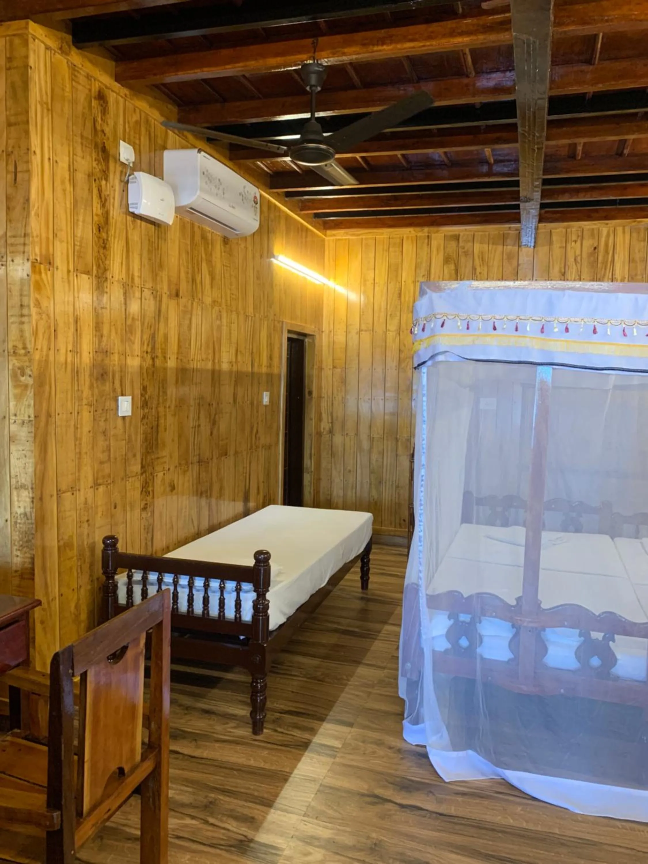 Malayalam Lake Resort