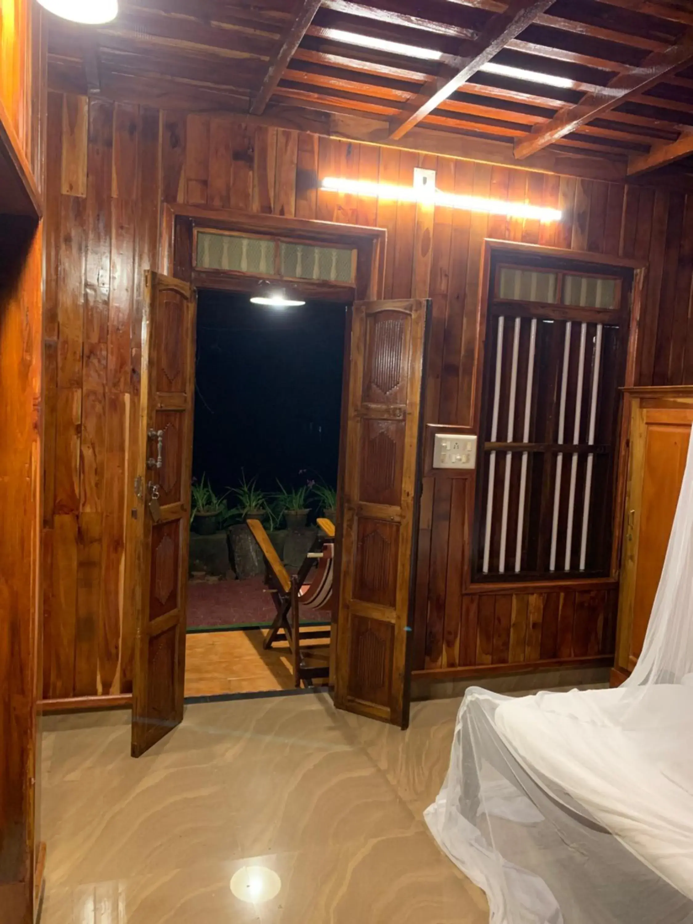 Double Room with Lake View in Malayalam Lake Resort Double Room with Lake View in Malayalam Lake Resort