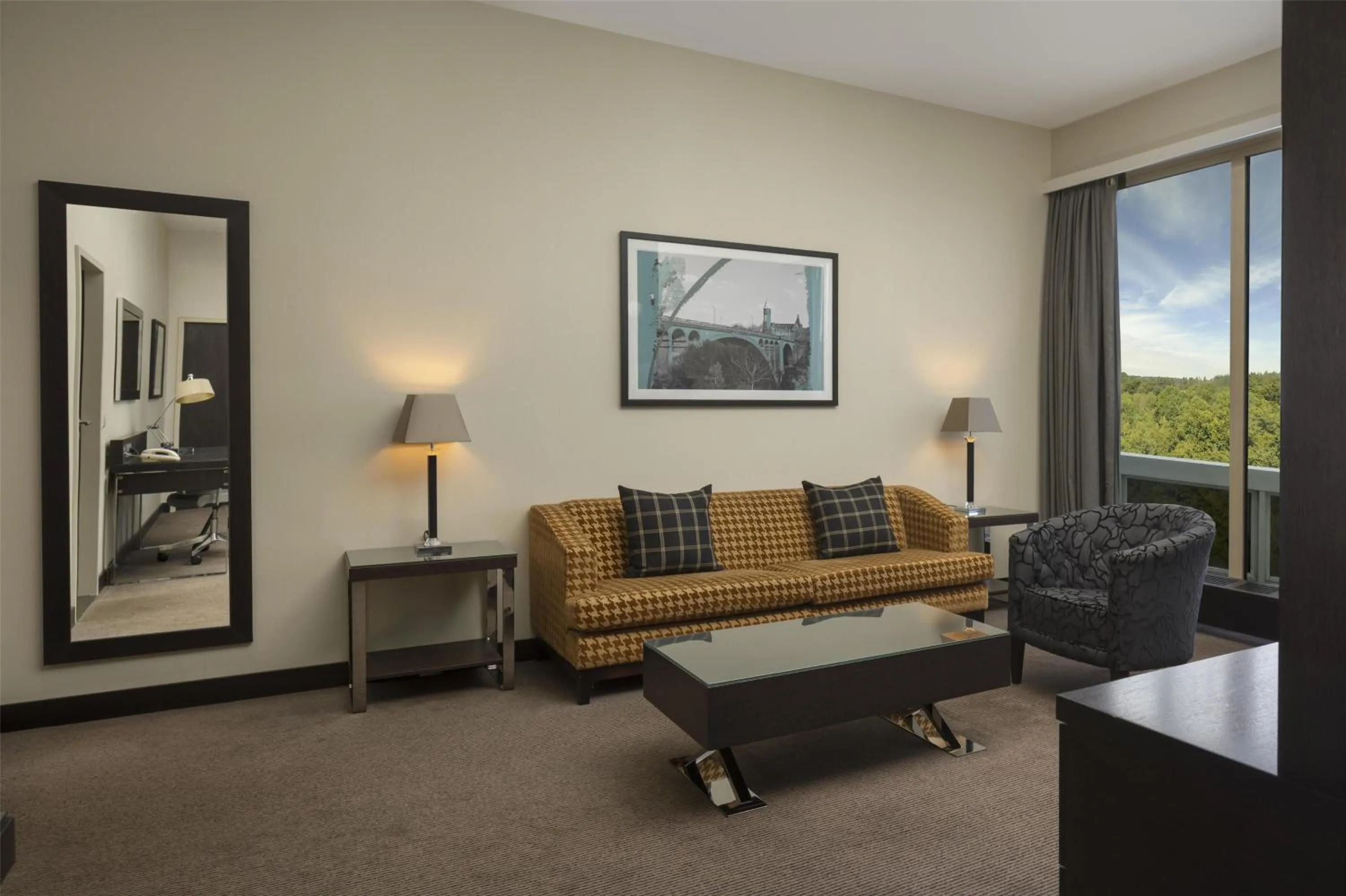 Living room in DoubleTree by Hilton Luxembourg