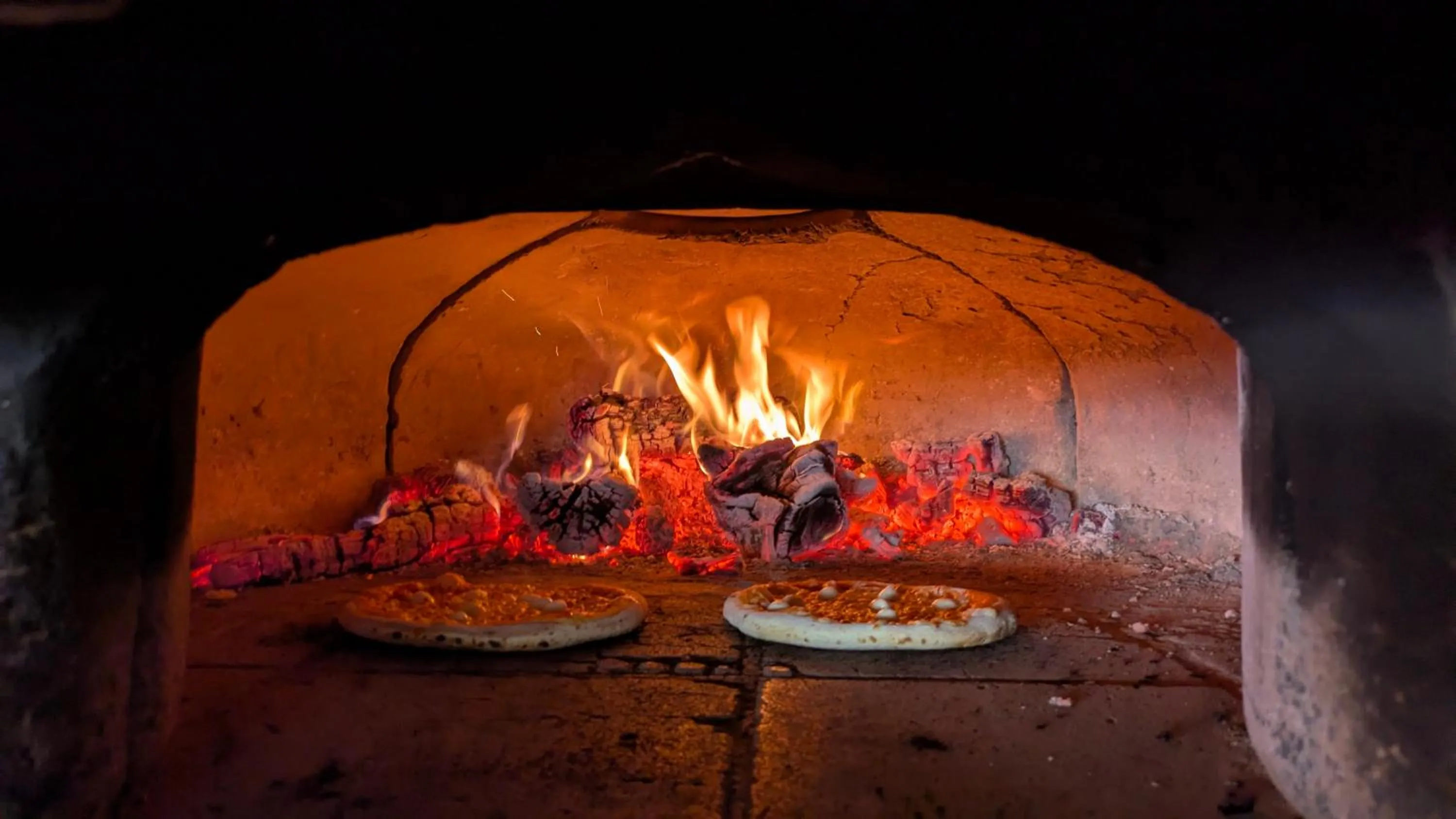 Restaurant/places to eat in Le Bataclan