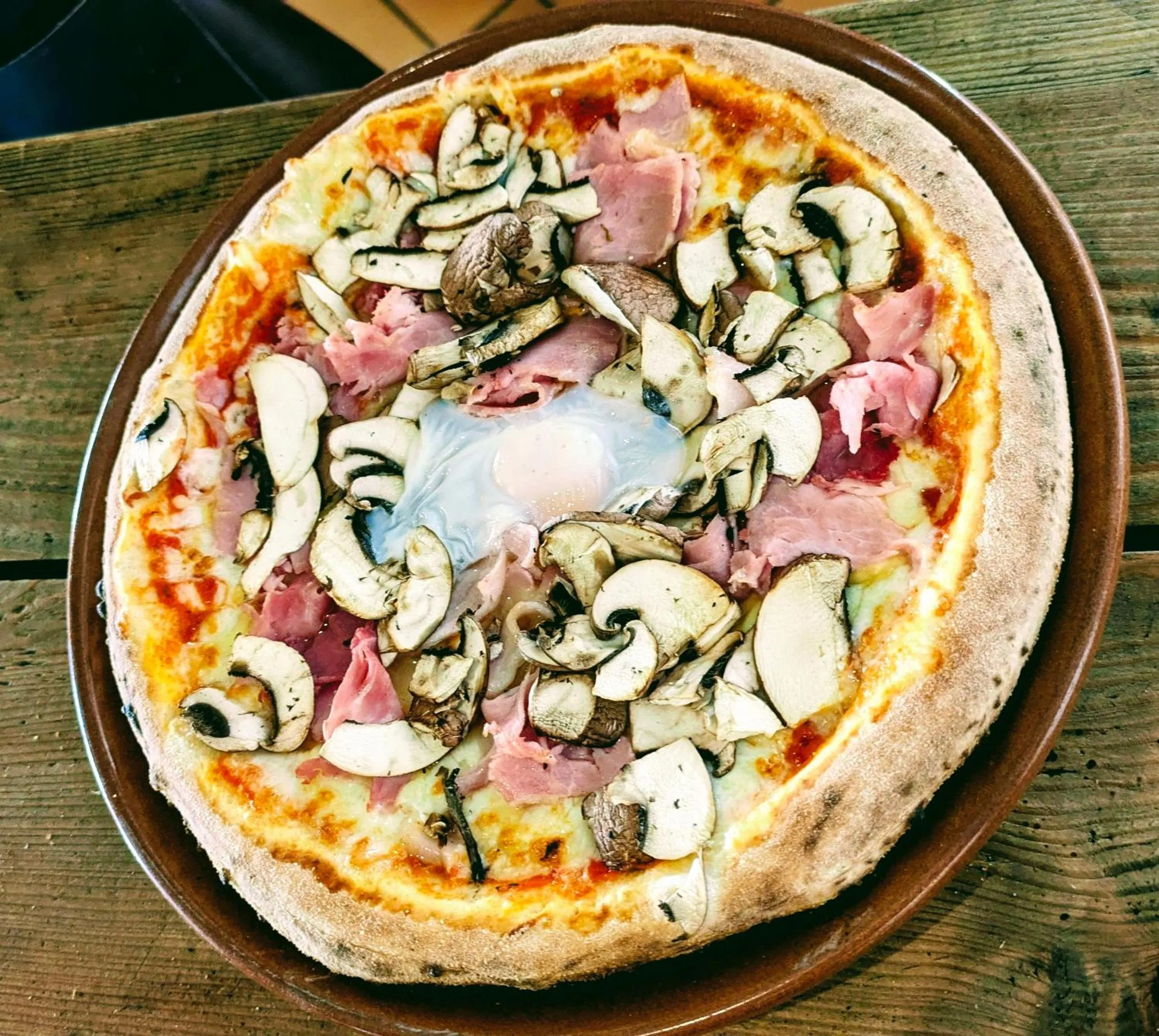 Restaurant/places to eat in Le Bataclan