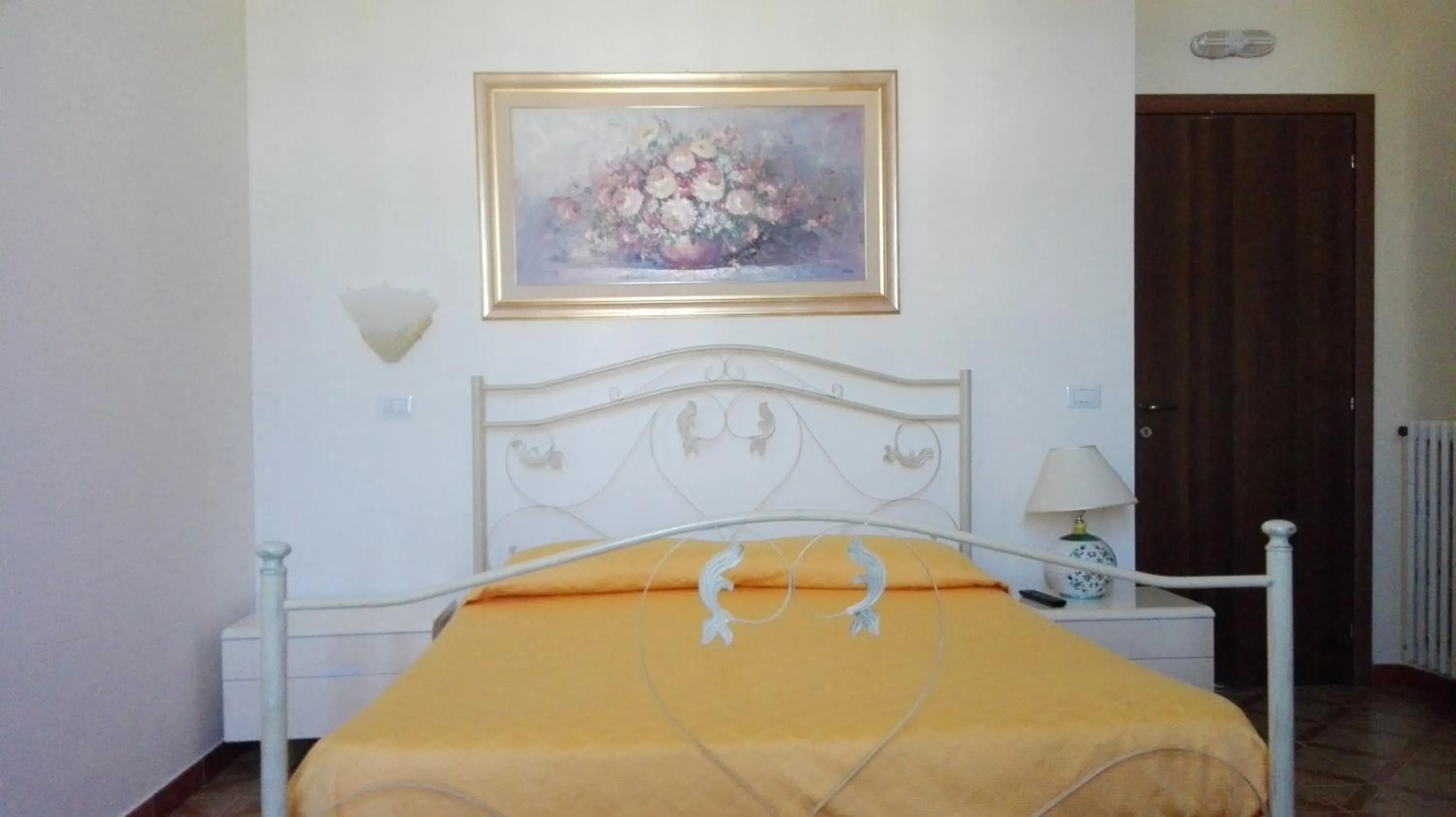Bed in B&B Villa Di Bartolomeo