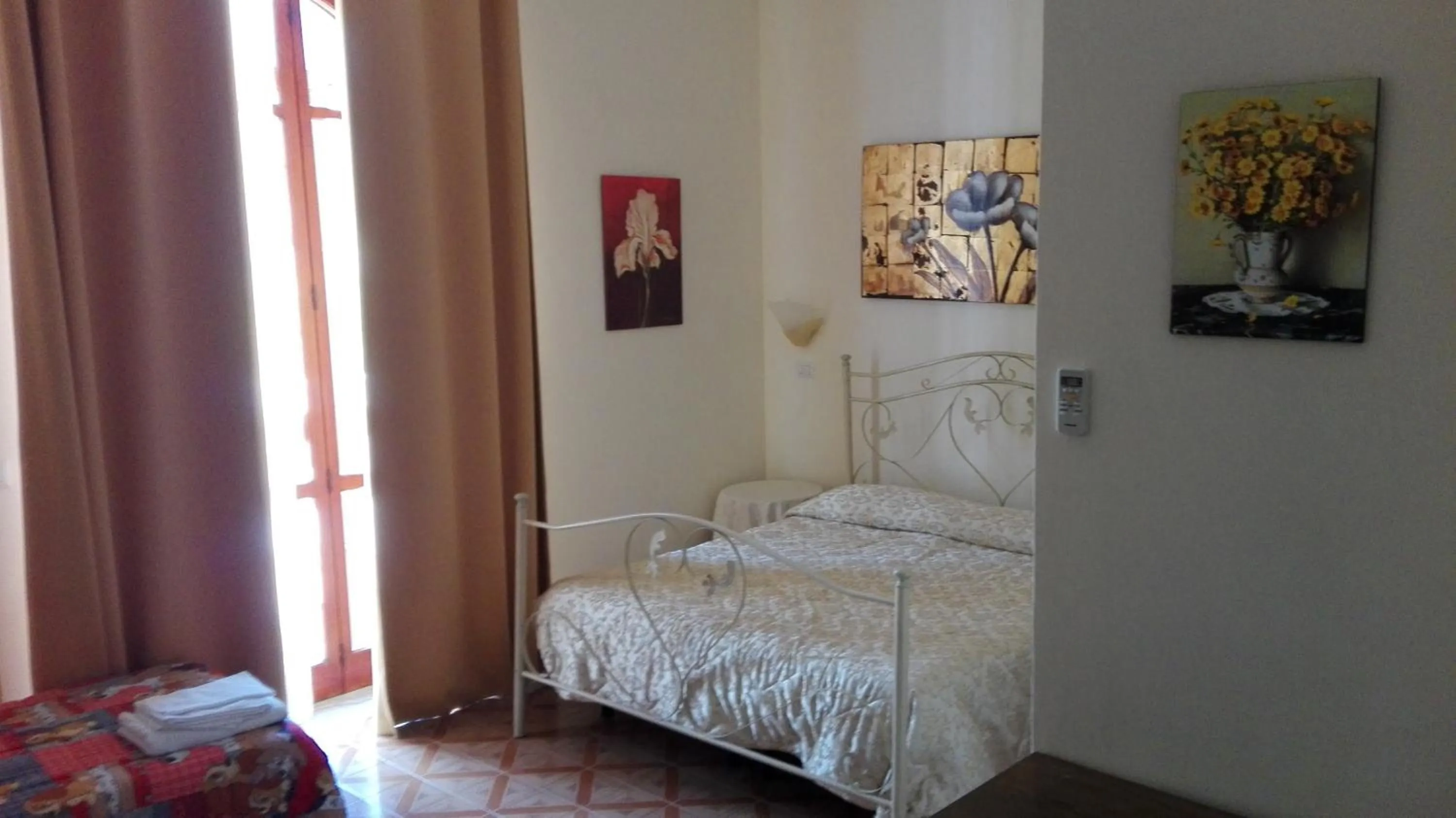 Bed in B&B Villa Di Bartolomeo