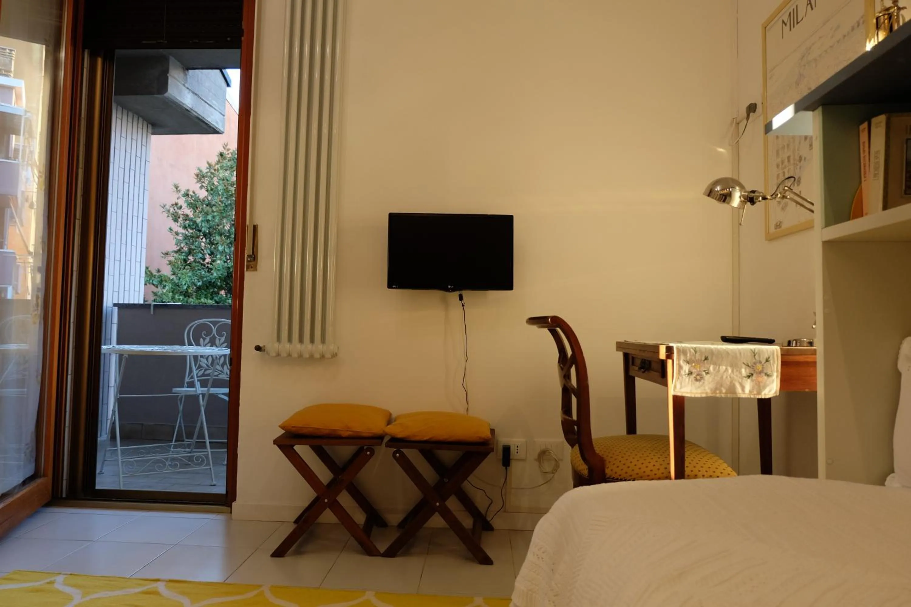 TV and multimedia, Bed in Milano B&B