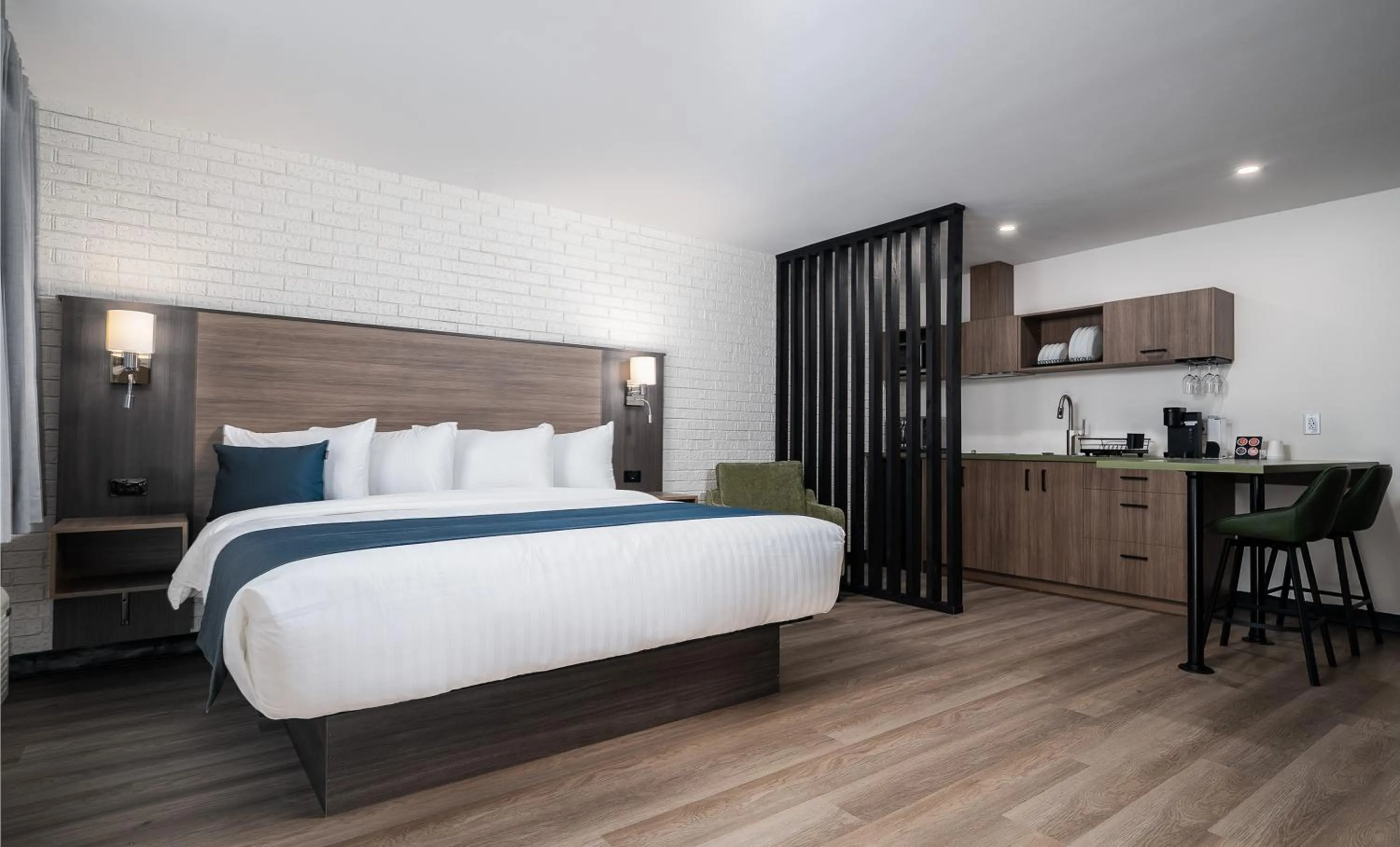 Bed in Auberge L'Étape