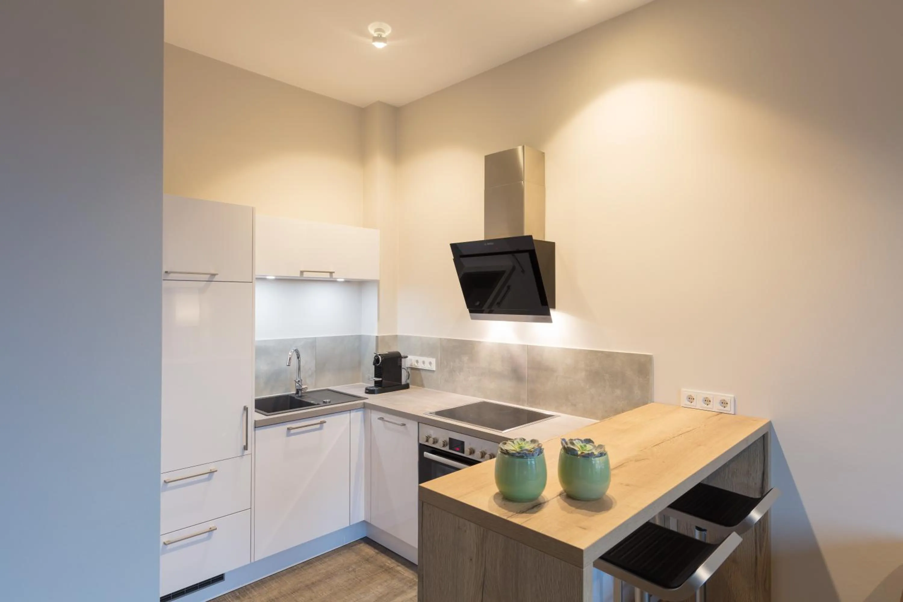 Kitchen or kitchenette in DECK 8 DESIGNHOTEL.SOEST