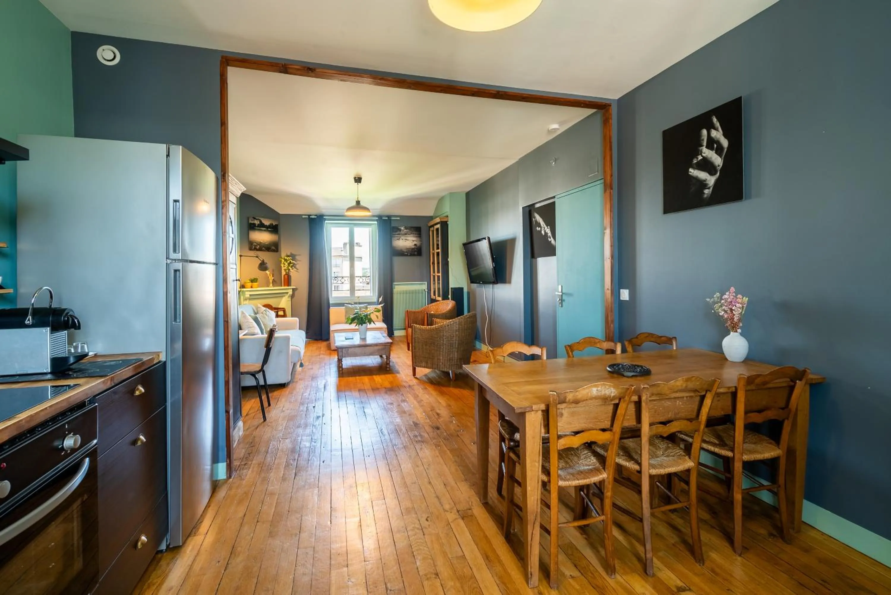 Kitchen or kitchenette in Dupain & Dubeurre Appart'hôtel - Parking en supp