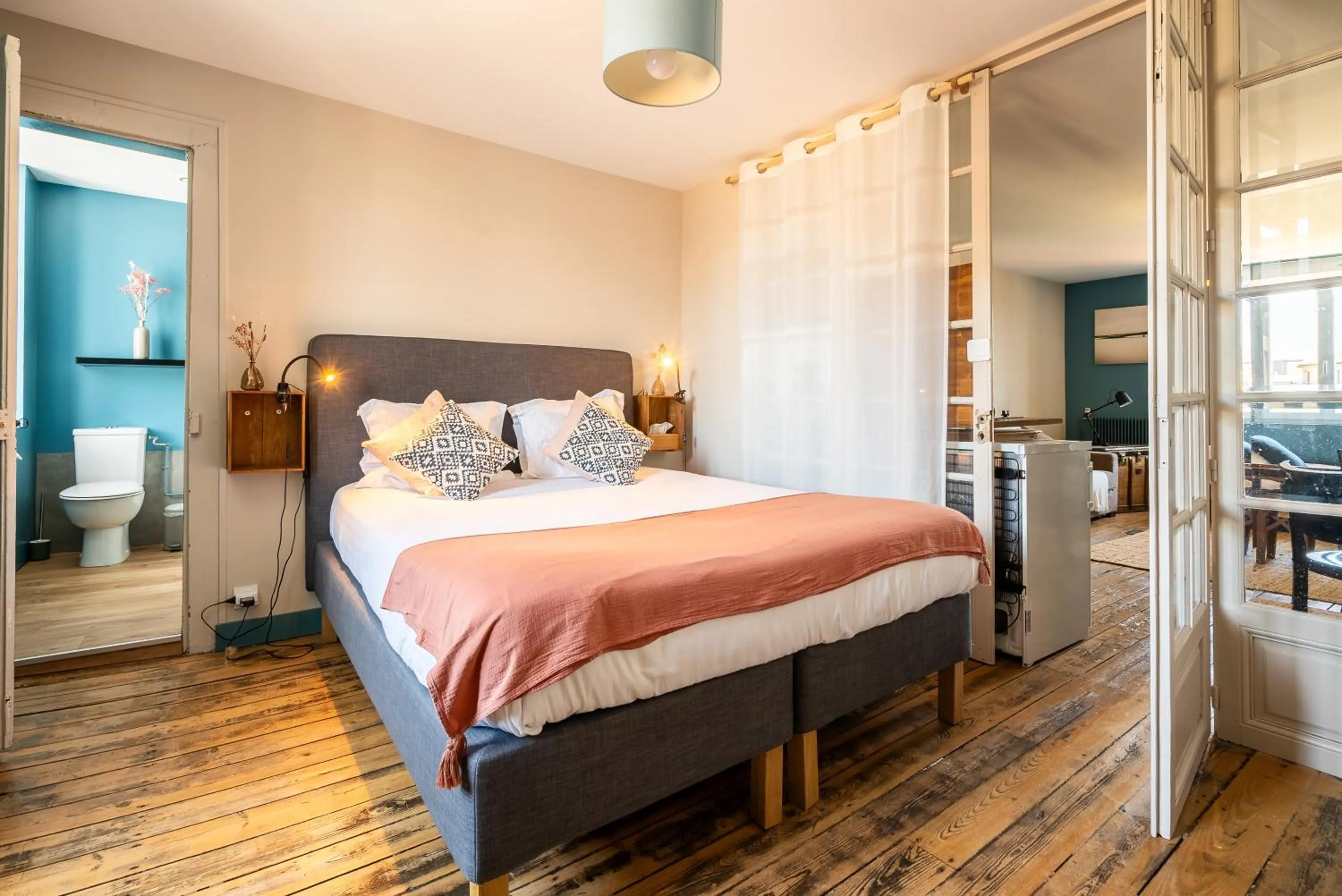 Bed in Dupain & Dubeurre Appart'hôtel - Parking en supp