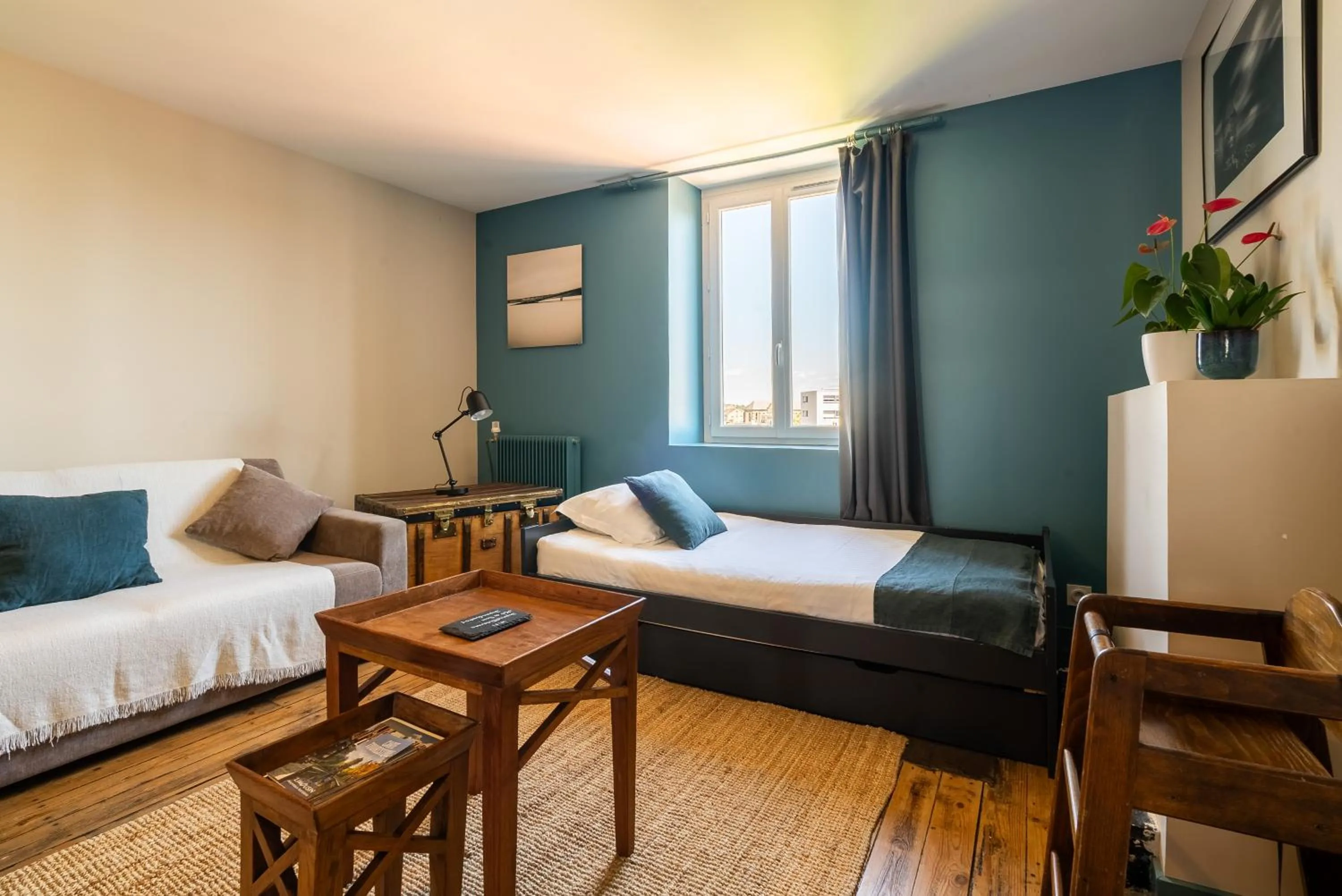 Bed in Dupain & Dubeurre Appart'hôtel - Parking en supp