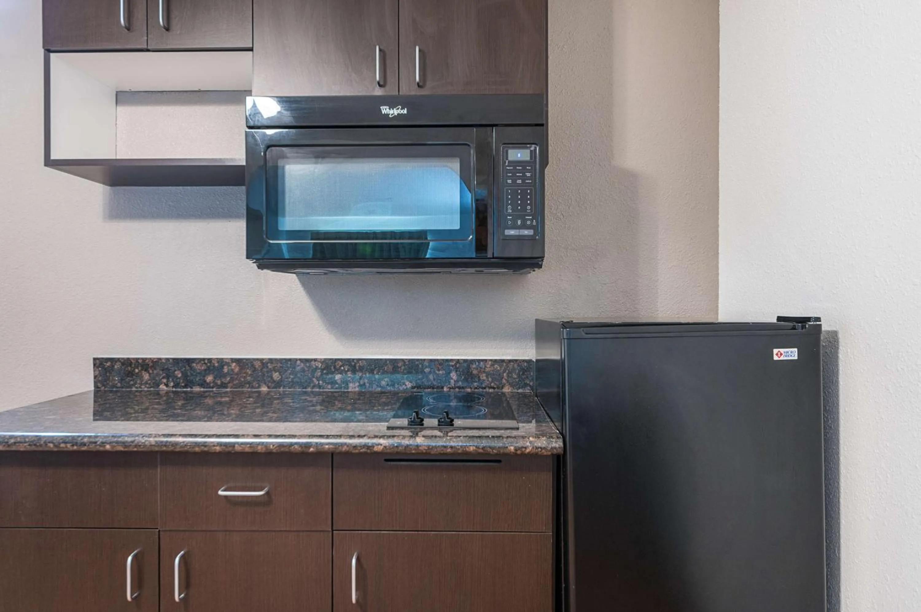 Kitchen or kitchenette in Motel 6-New Iberia, LA