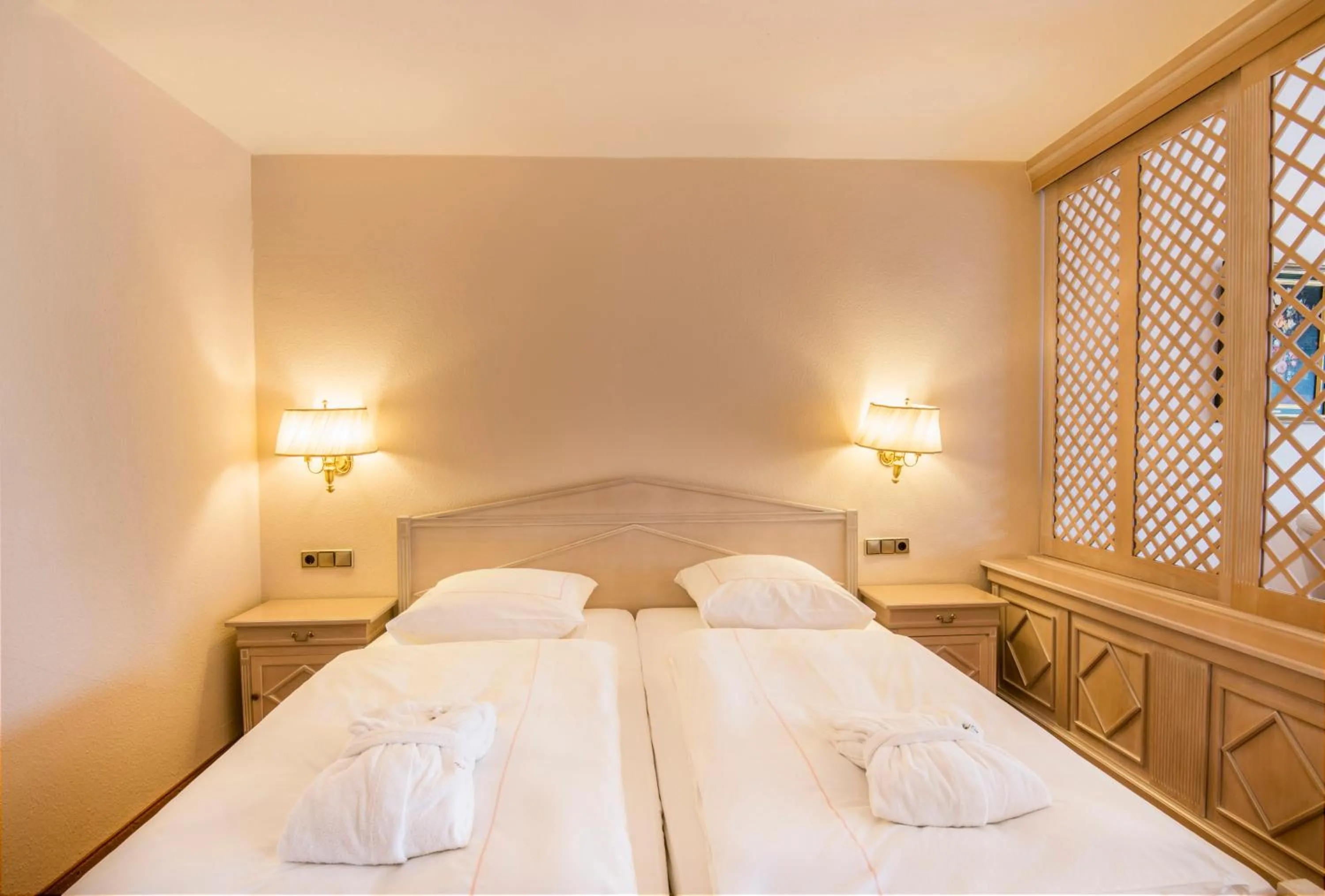 Bedroom, Bed in Eden au Lac