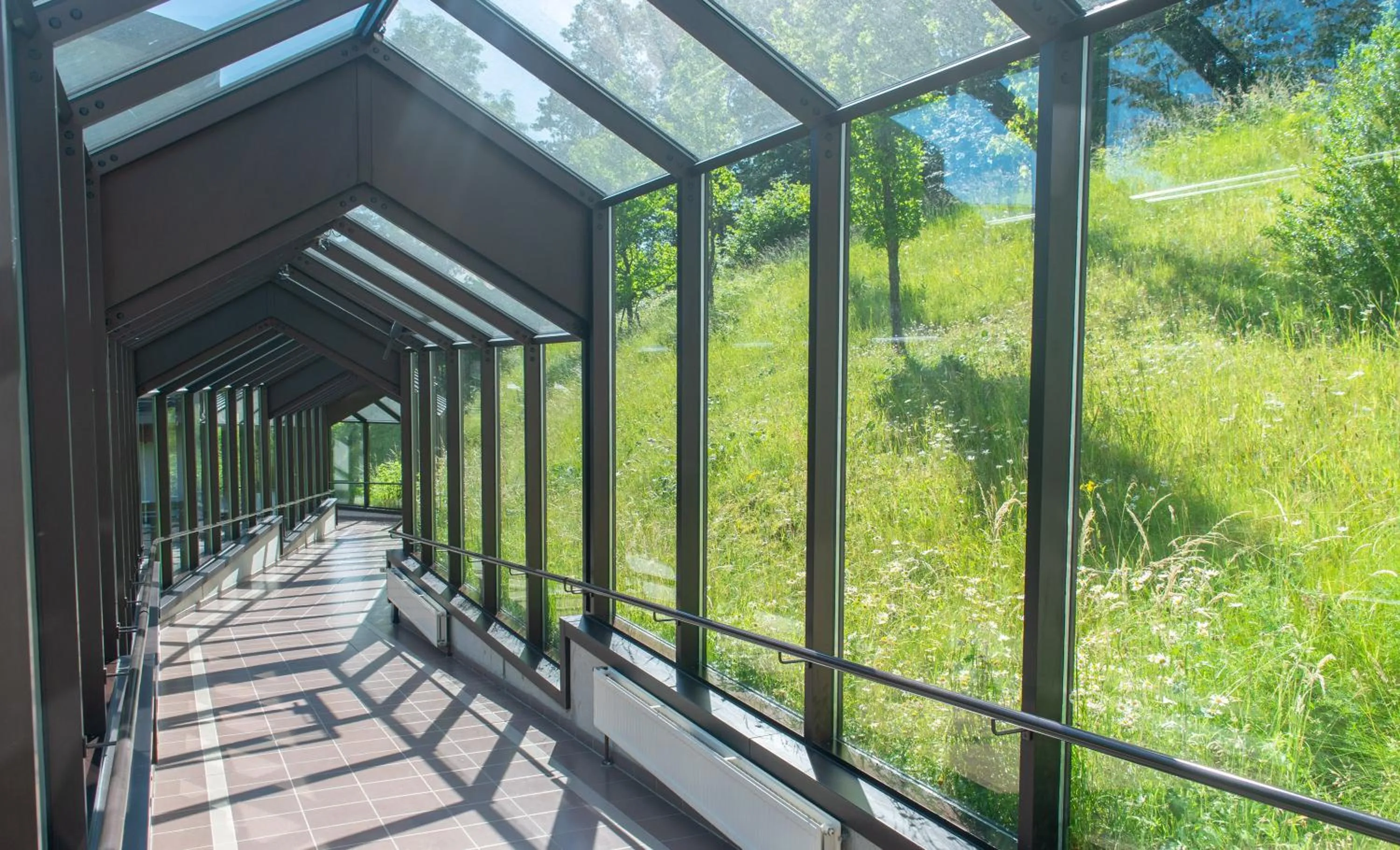 Spring in Eden au Lac