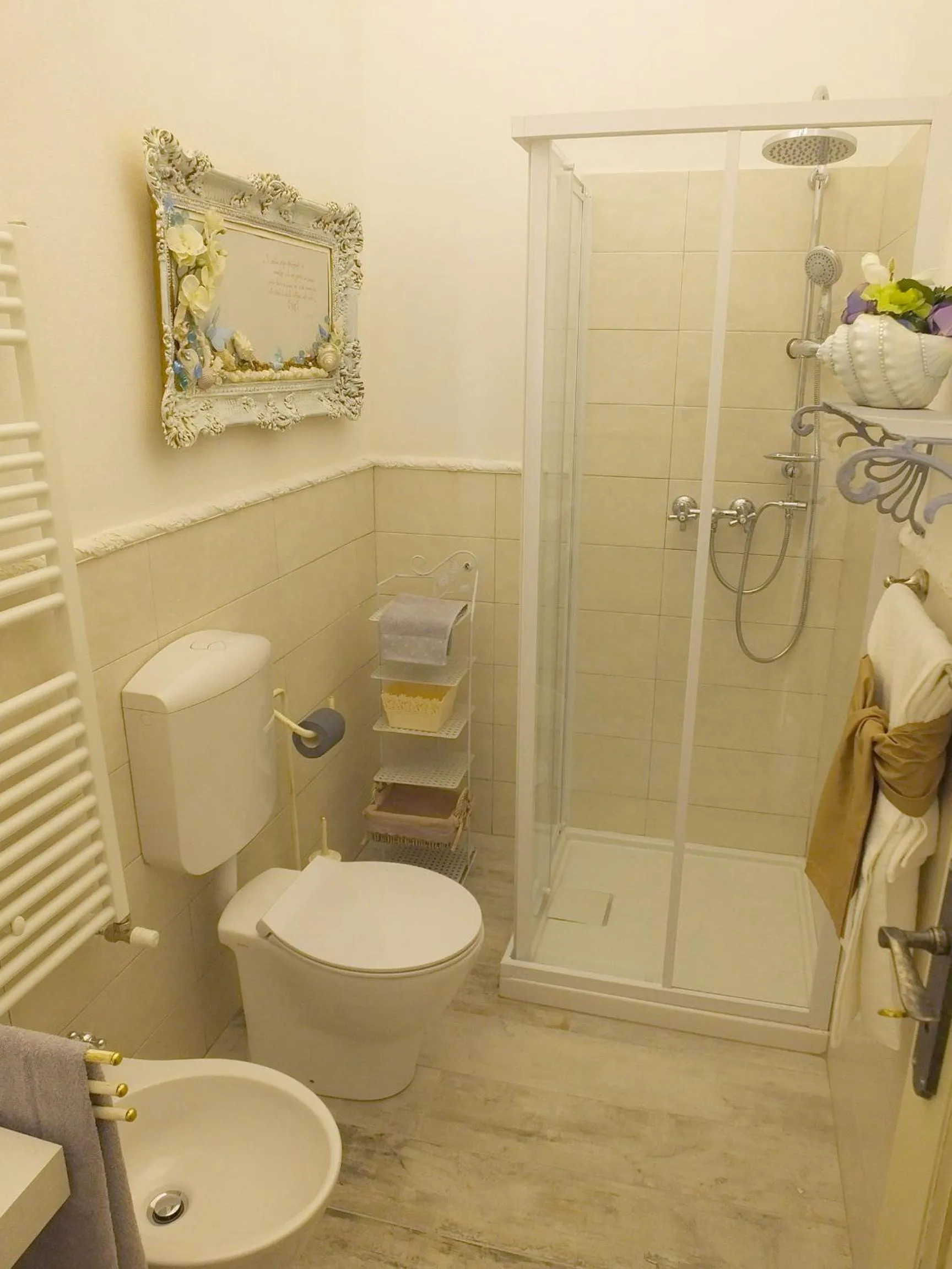 Bathroom in Antica Loggetta