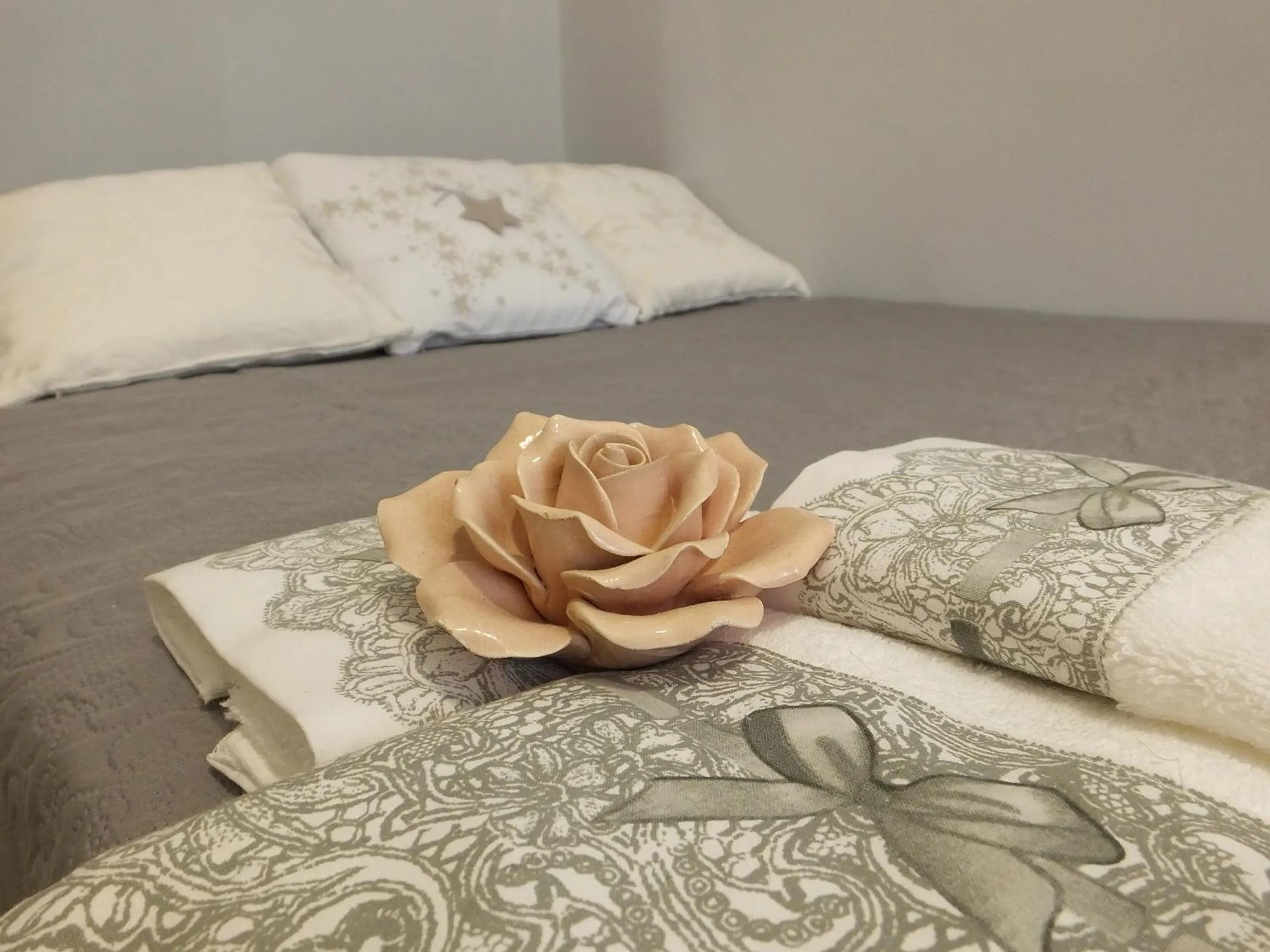 Decorative detail, Bed in Antica Loggetta