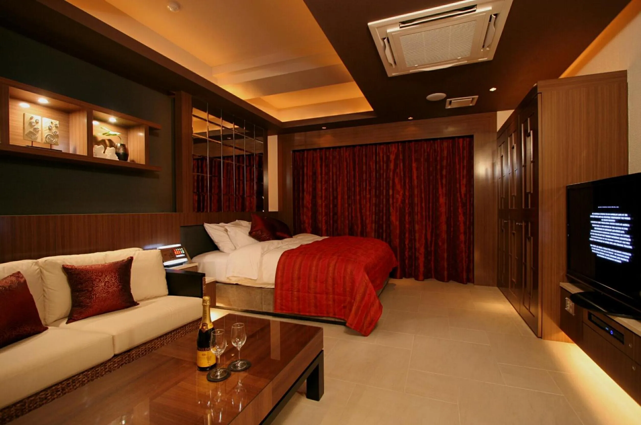 Bed in HOTEL W-PREMIUM -W GROUP HOTELS and RESORTS-