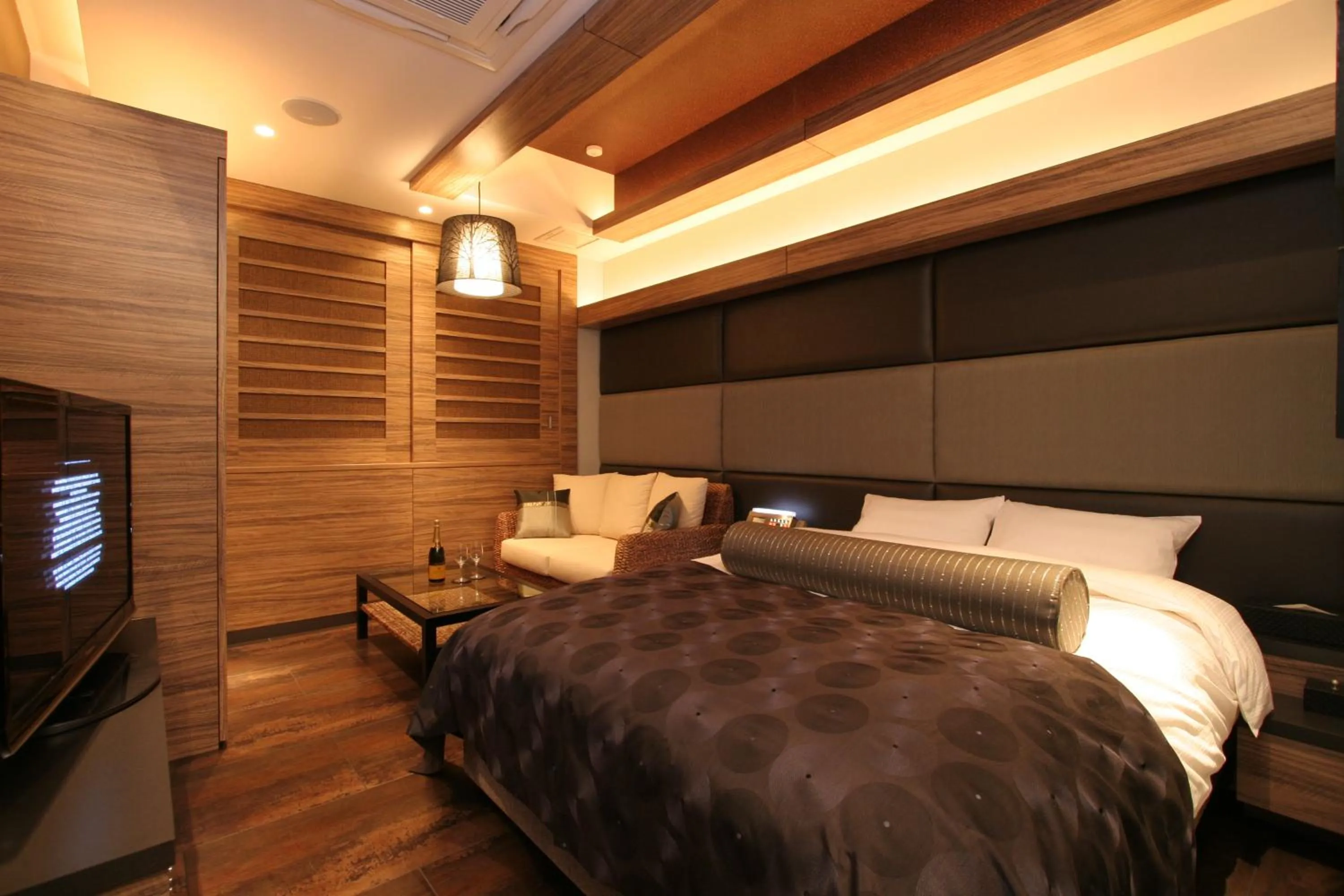 Bed in HOTEL W-PREMIUM -W GROUP HOTELS and RESORTS-