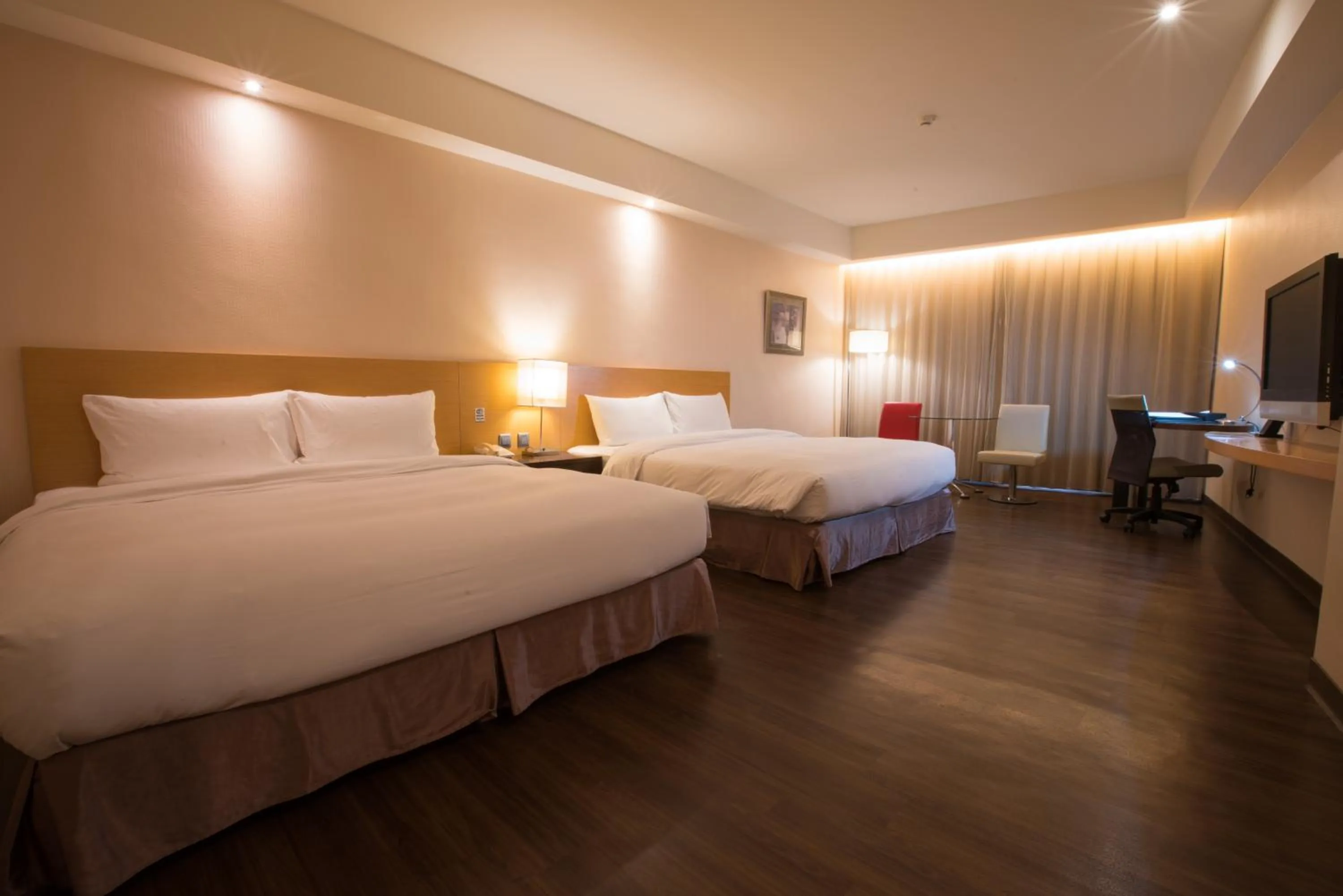 Bedroom, Bed in Garden Villa